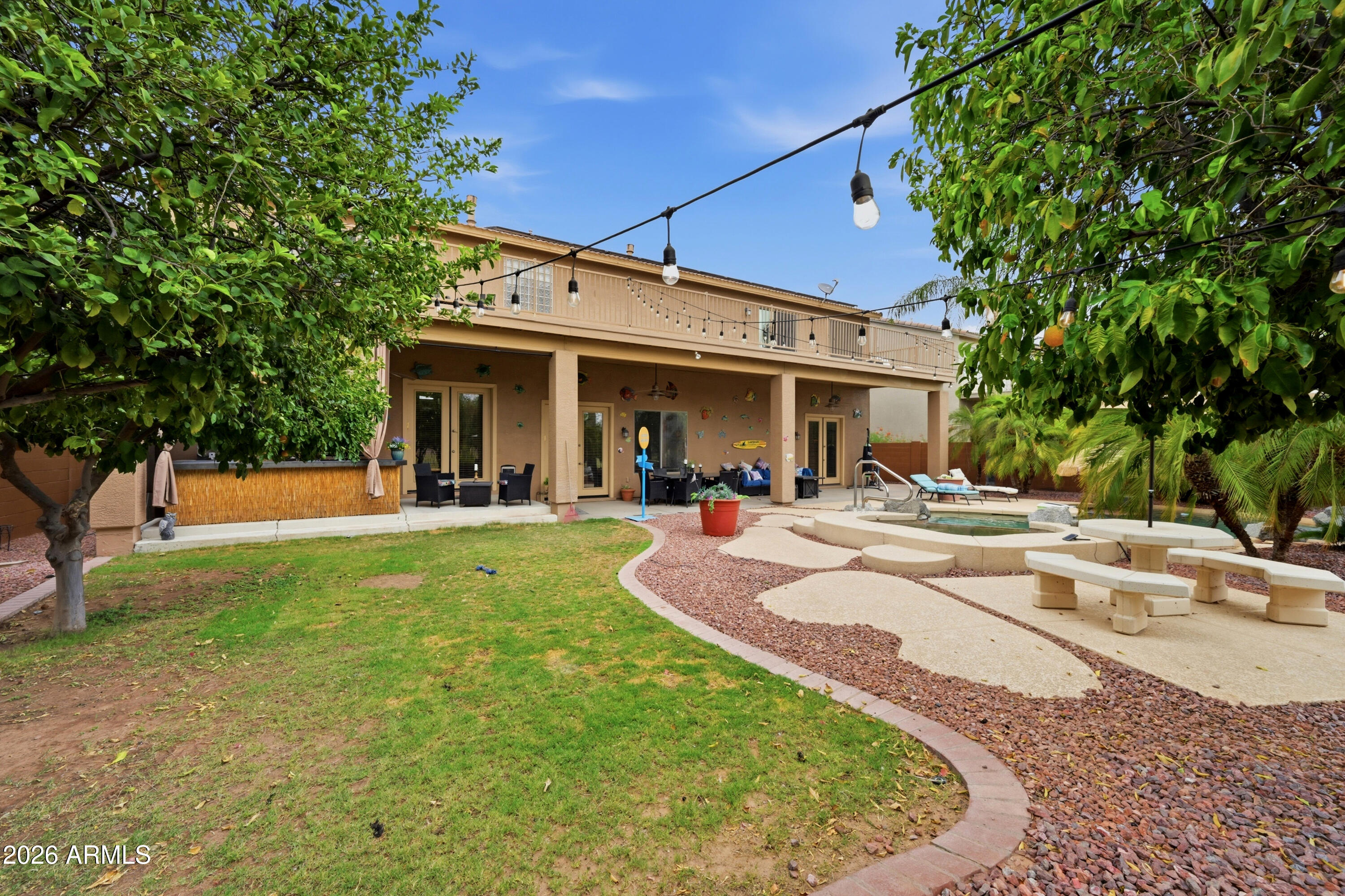2121 E PALM BEACH Drive