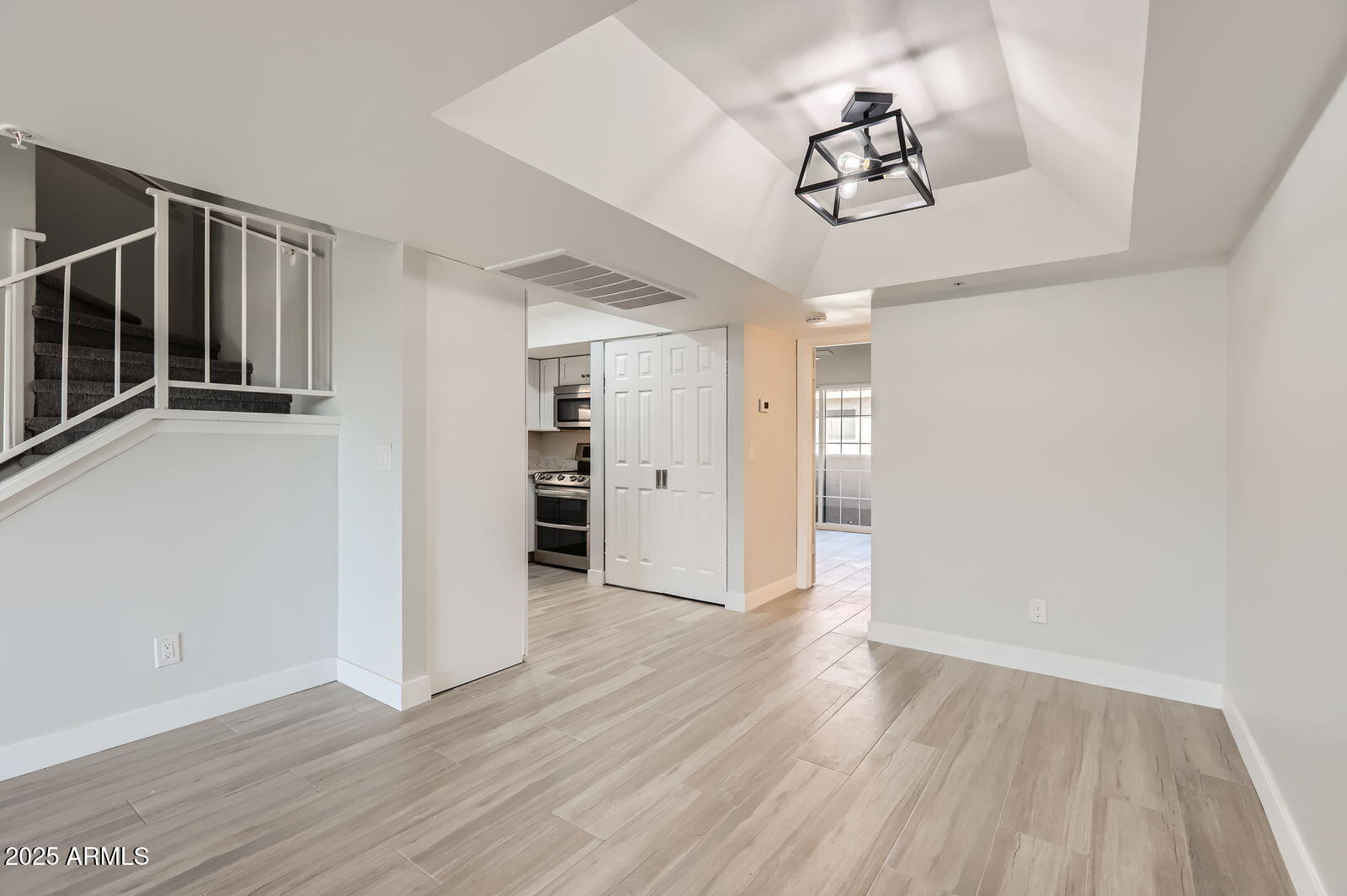 1211 N MILLER Road 224