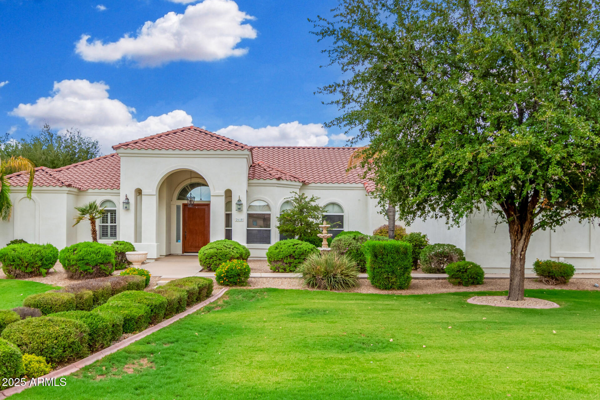 2610 E MEADOWVIEW Drive