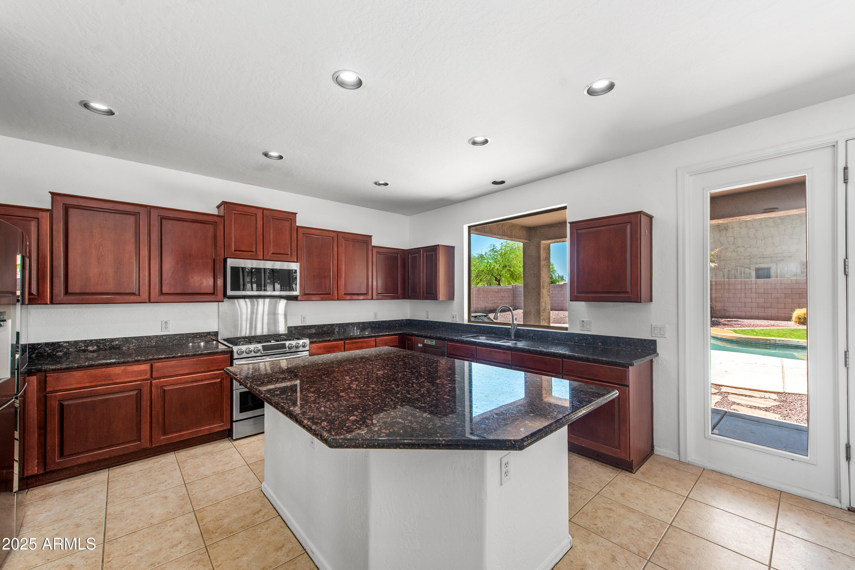 2036 S RESEDA Court