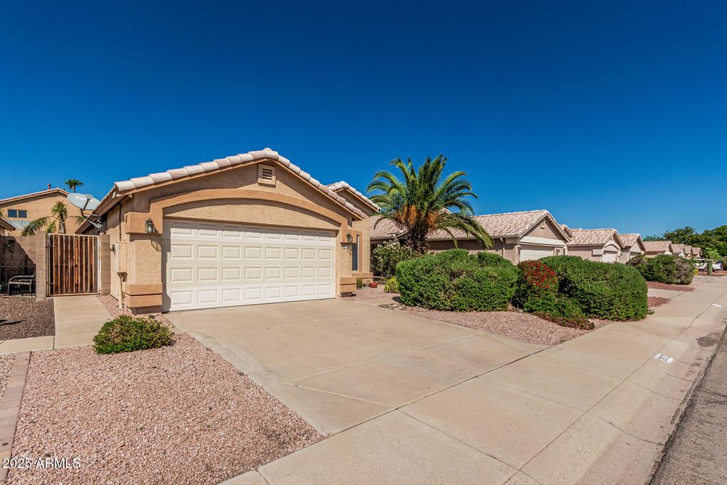 Photo of 3820 W Chama Drive, Glendale, AZ 85310 (MLS # 6924364)