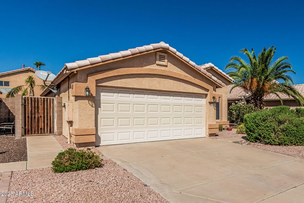 Photo of 3820 W Chama Drive, Glendale, AZ 85310 (MLS # 6924364)