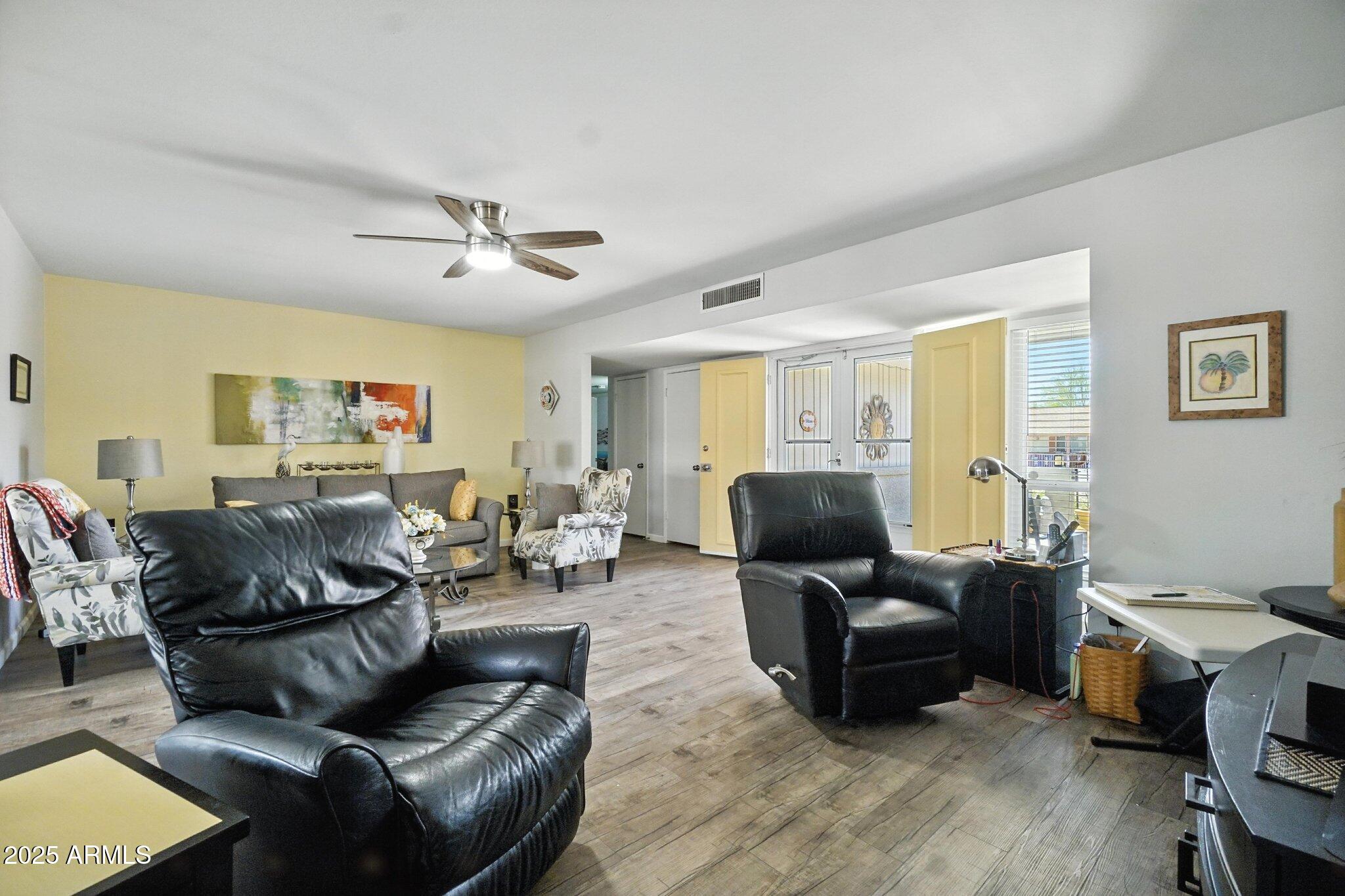 10002 W Deanne Drive