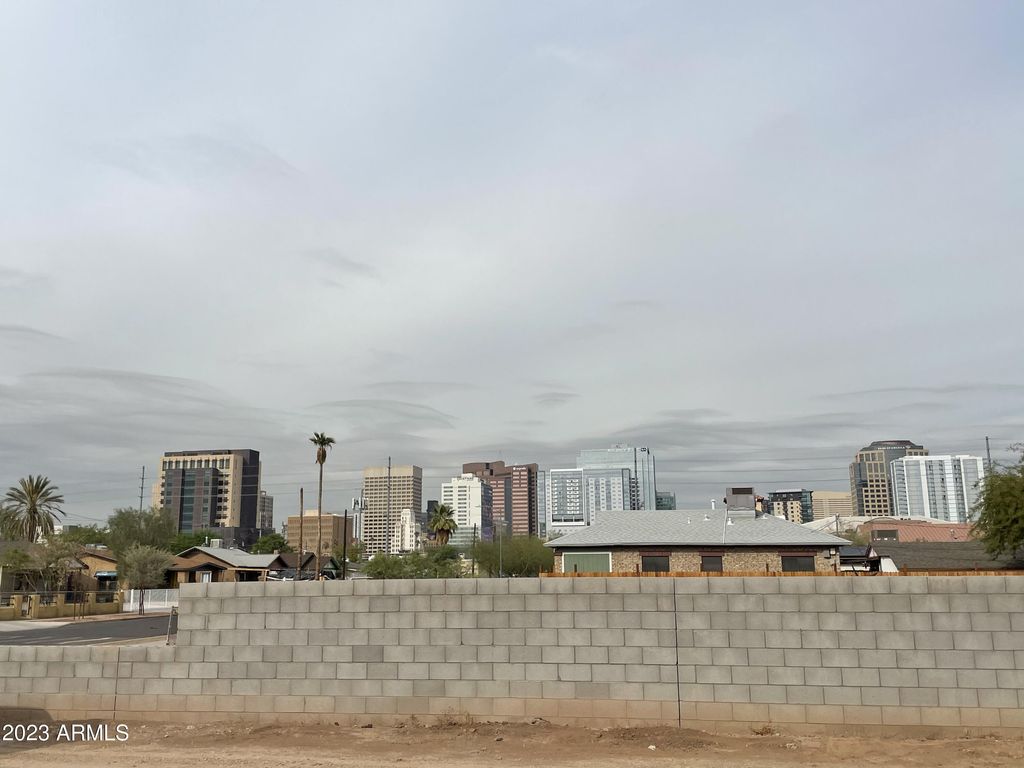 Photo of 733 S 1st Street #5, Phoenix, AZ 85004 (MLS # 6636359)