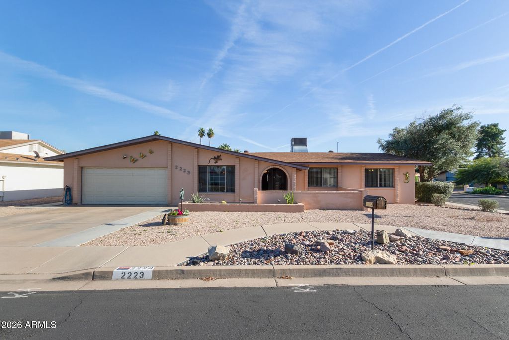 Photo of 2223 W Javelina Avenue, Mesa, AZ 85202 (MLS # 6970779)