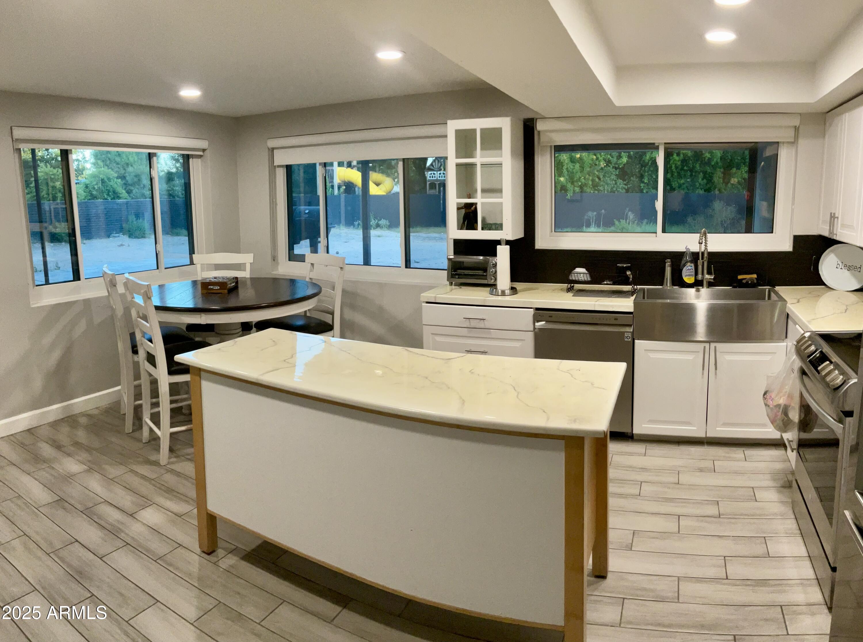 753 W 6TH Drive