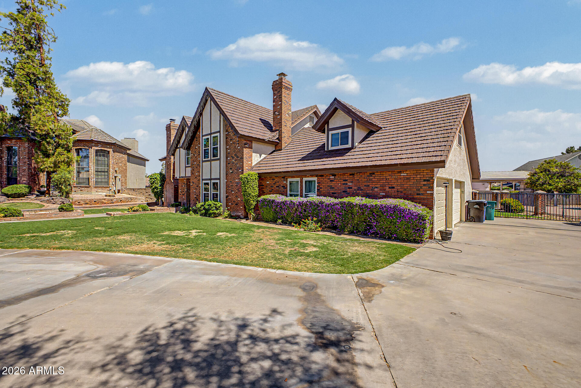 2451 N FOREST Circle