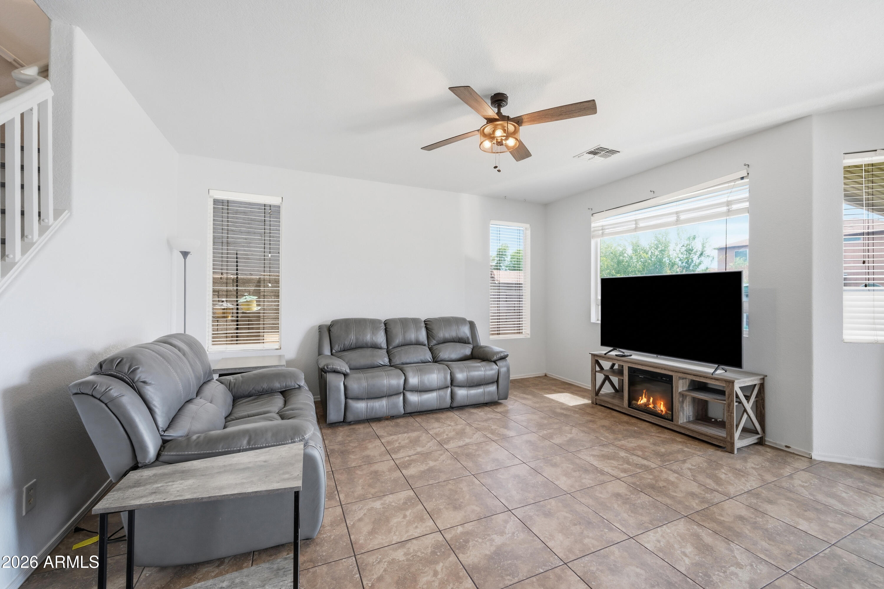 4967 E MEADOW LARK Way