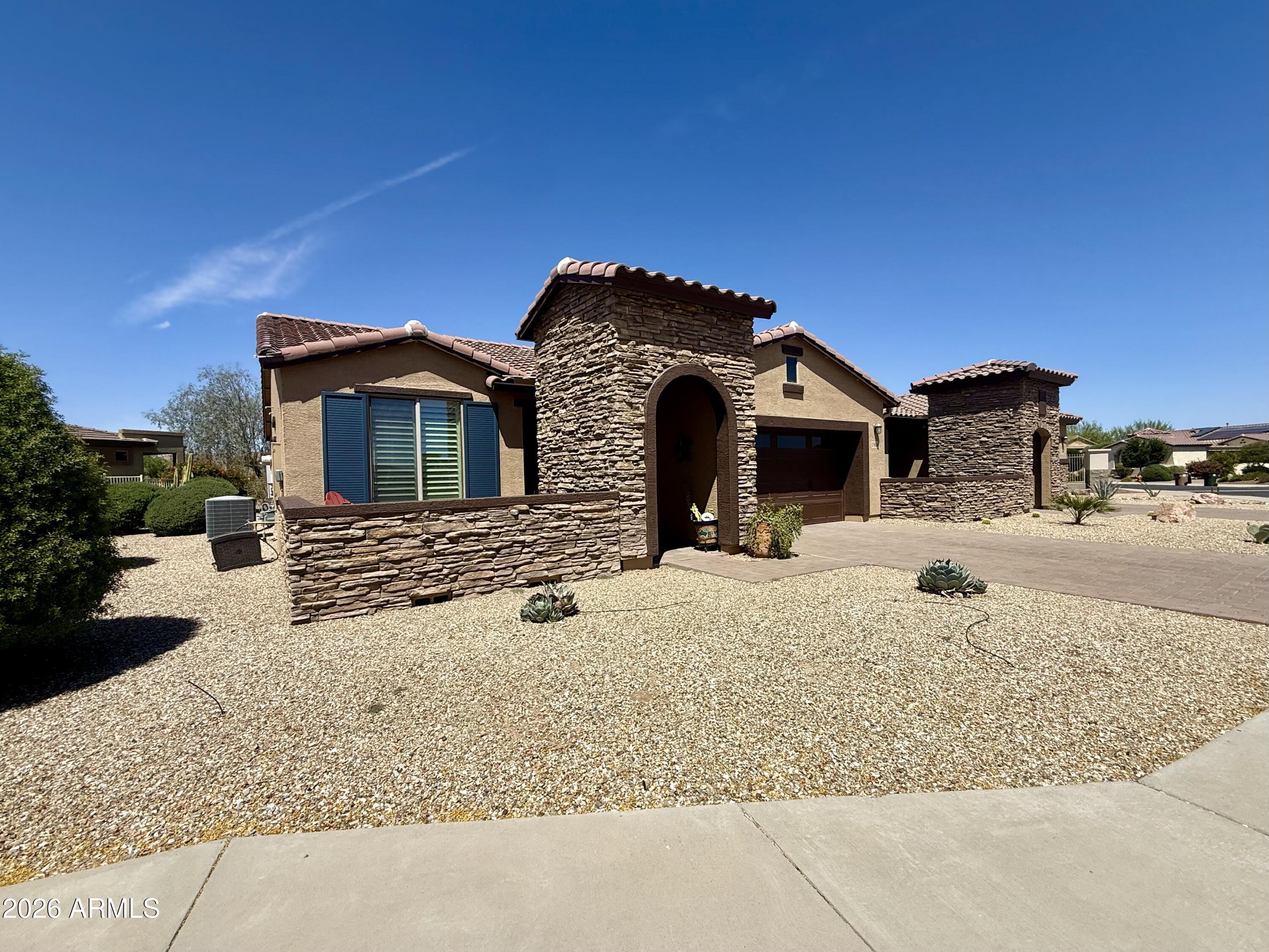 17656 W CEDARWOOD Lane
