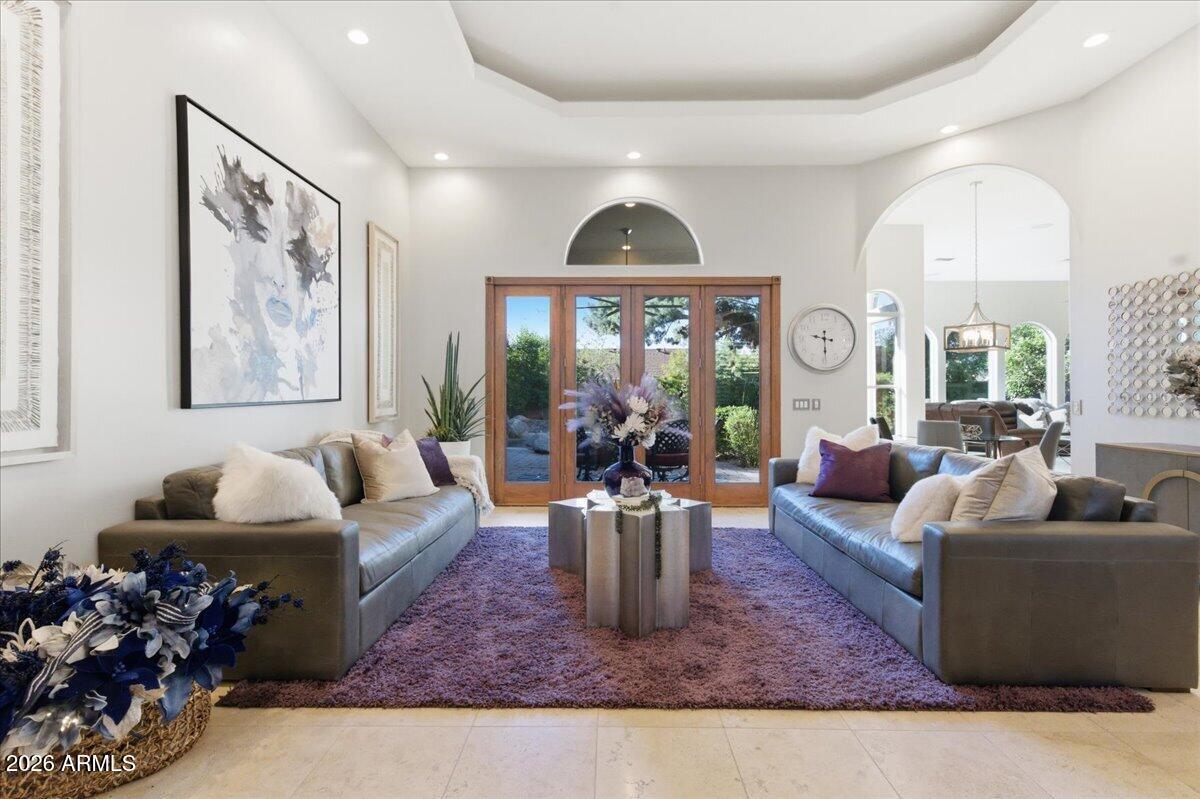 4477 E STANFORD Avenue