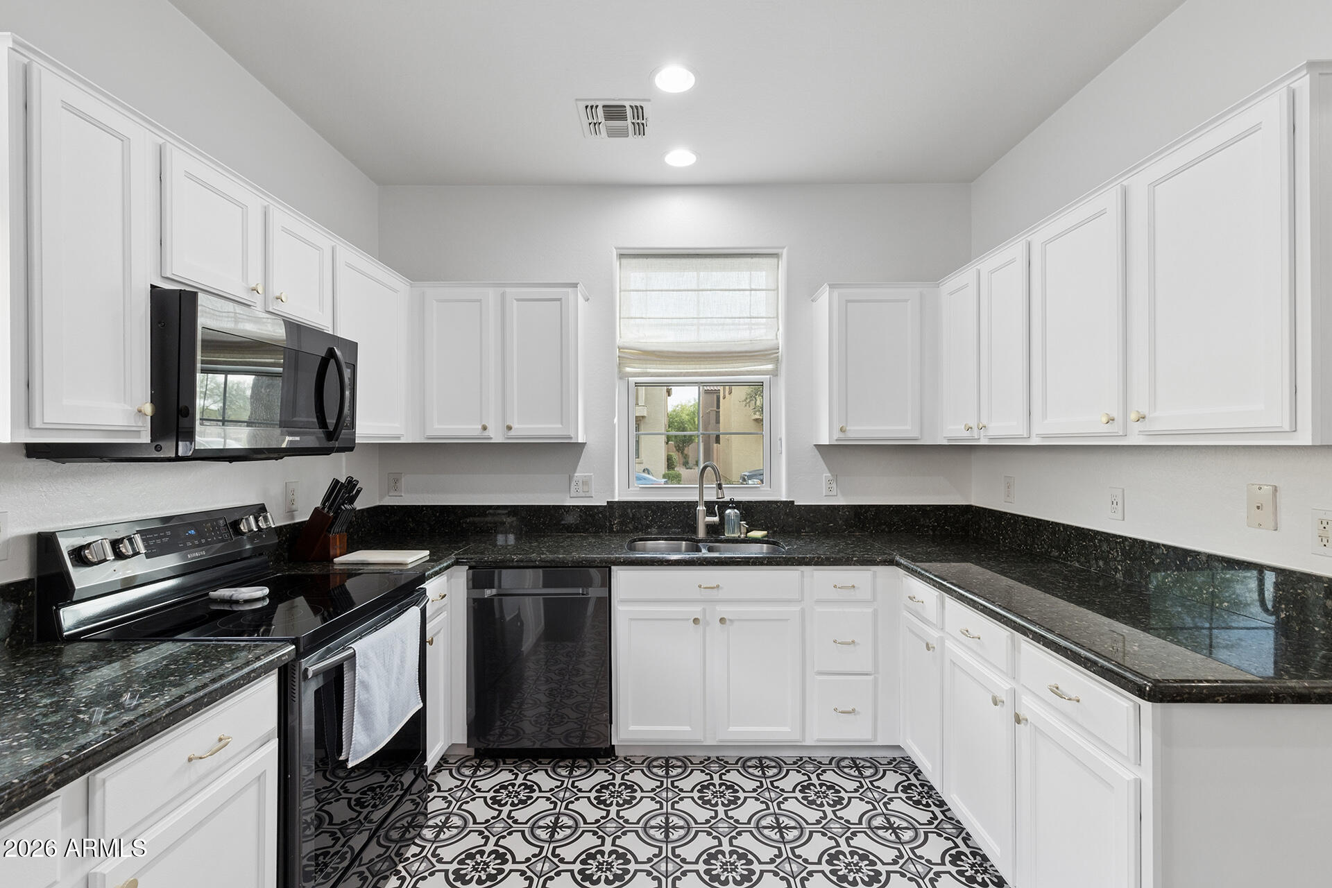 2382 W SLEEPY RANCH Road