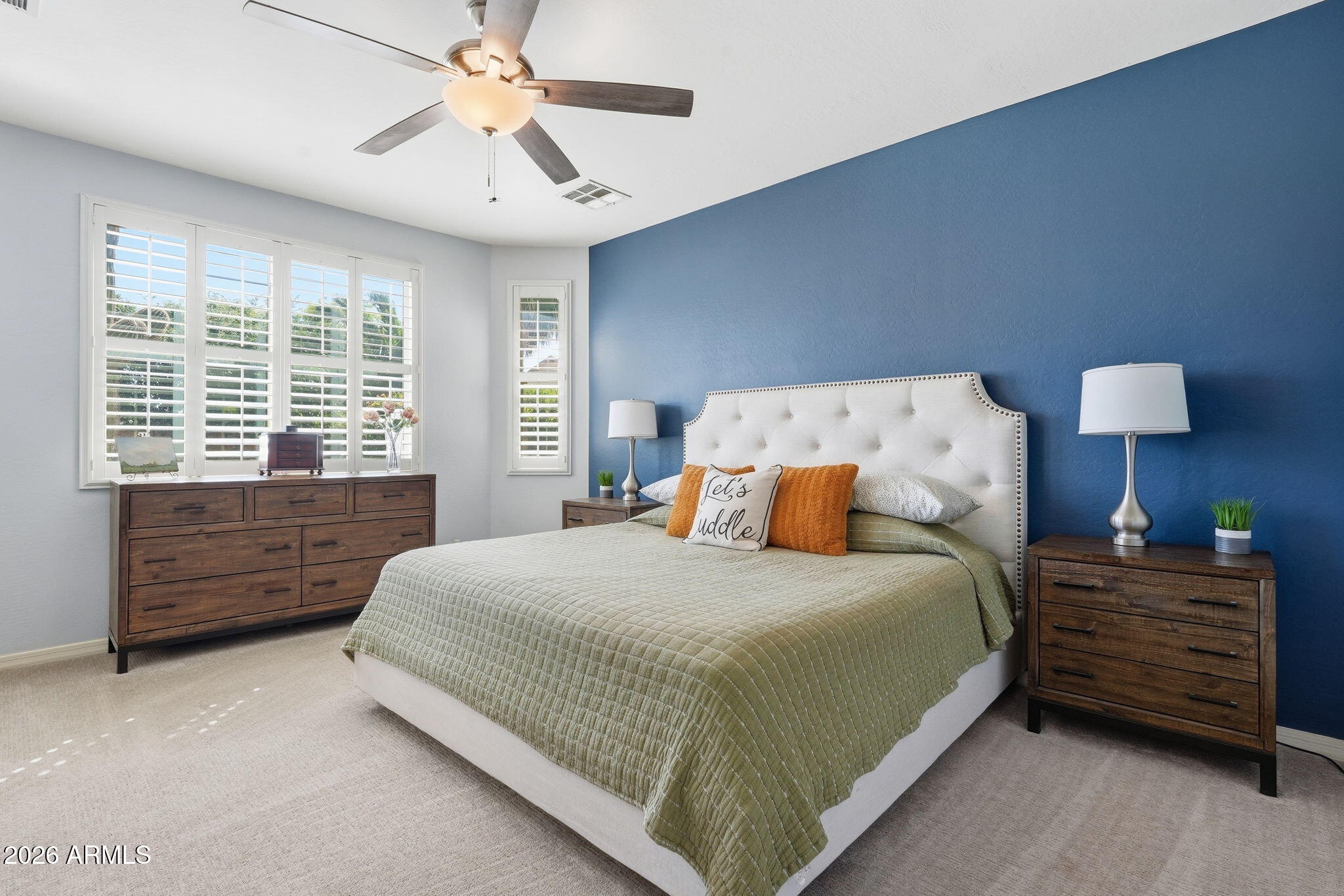 3218 N DESERT HORIZONS Lane