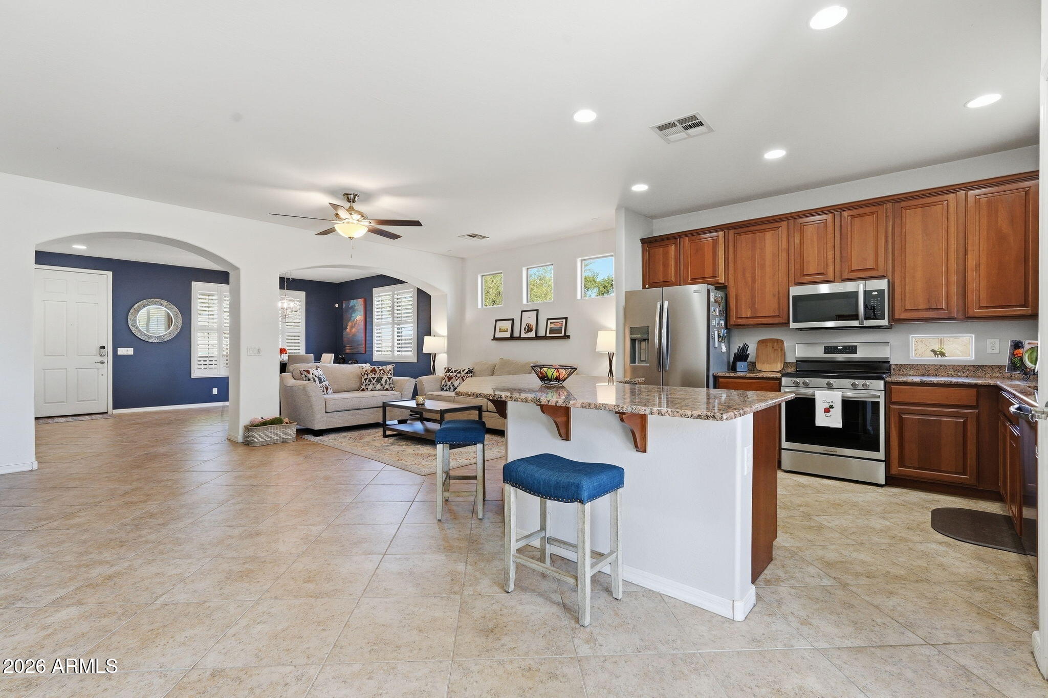 3218 N DESERT HORIZONS Lane