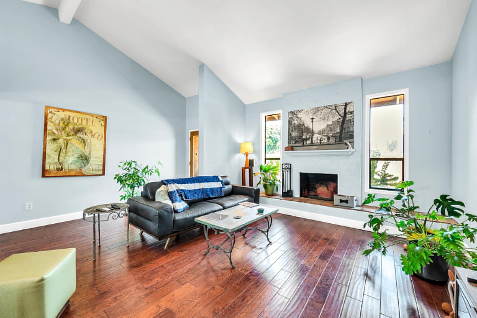 1605 E Candlestick Drive