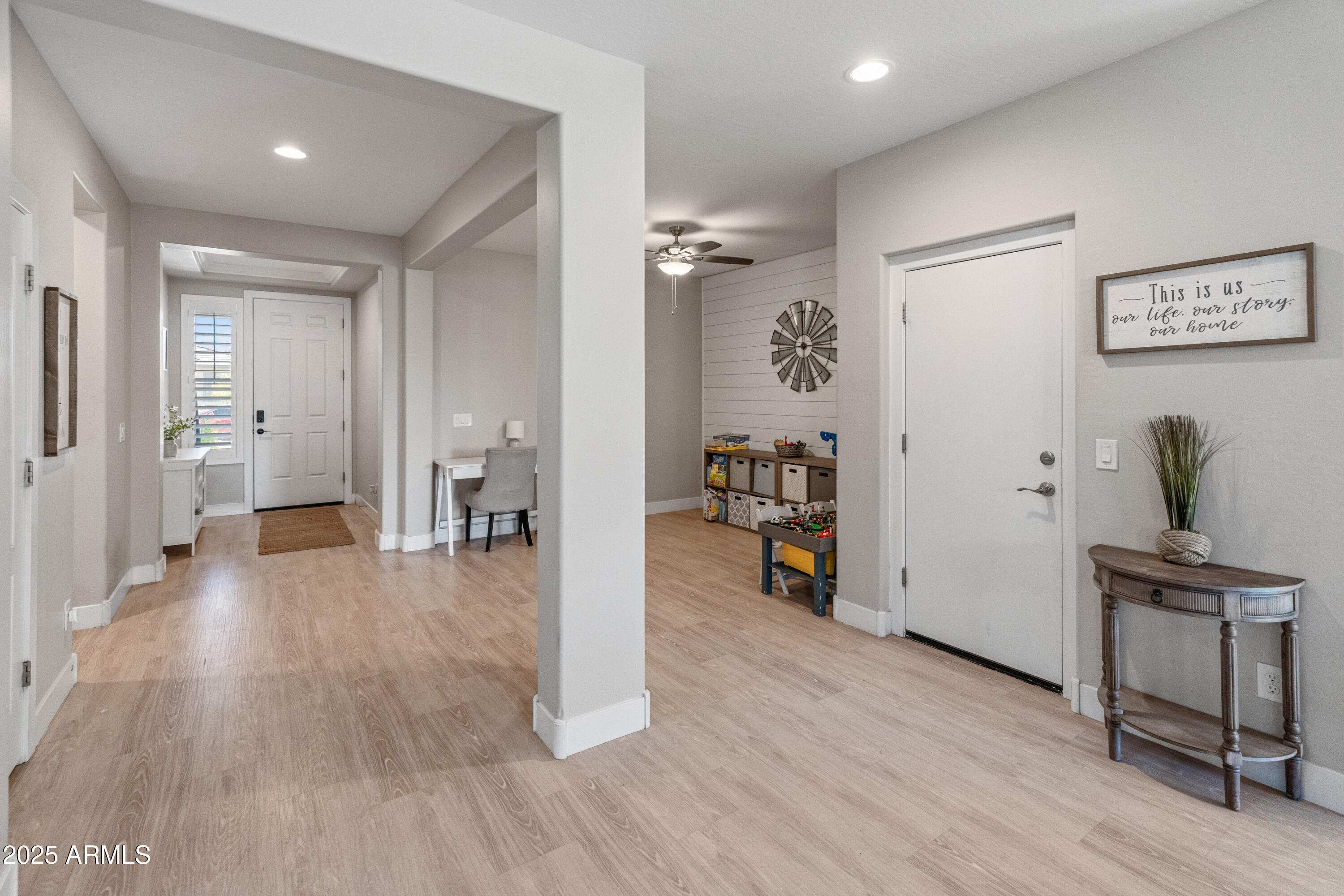 12236 W COUNTRY CLUB Court