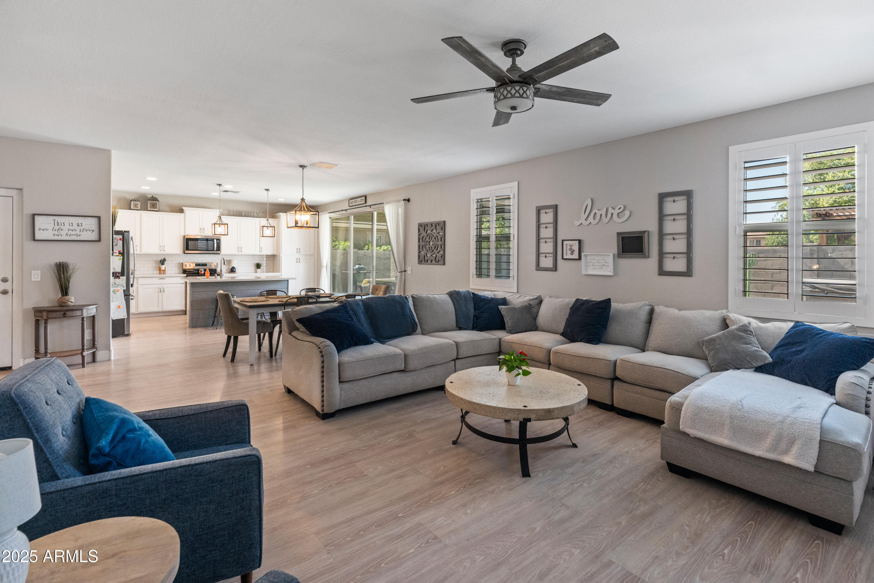 12236 W COUNTRY CLUB Court