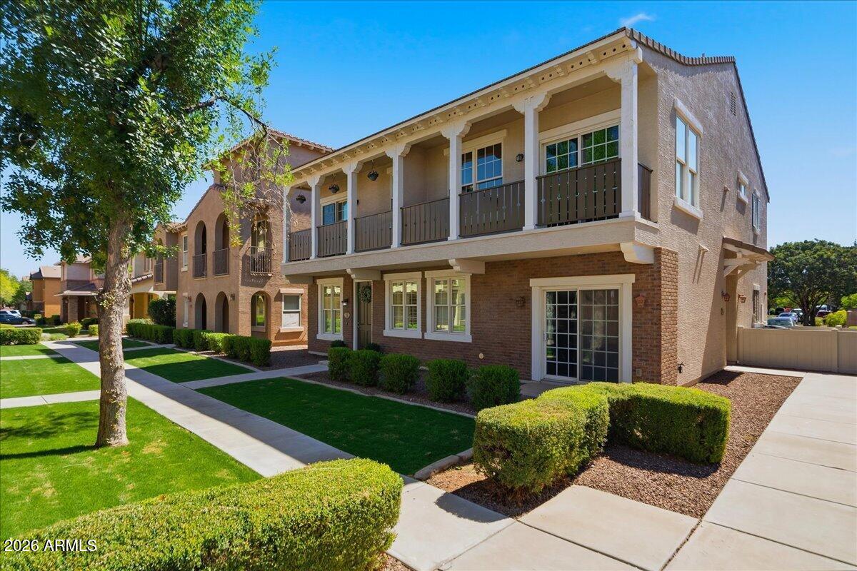 902 S ANNIE Lane