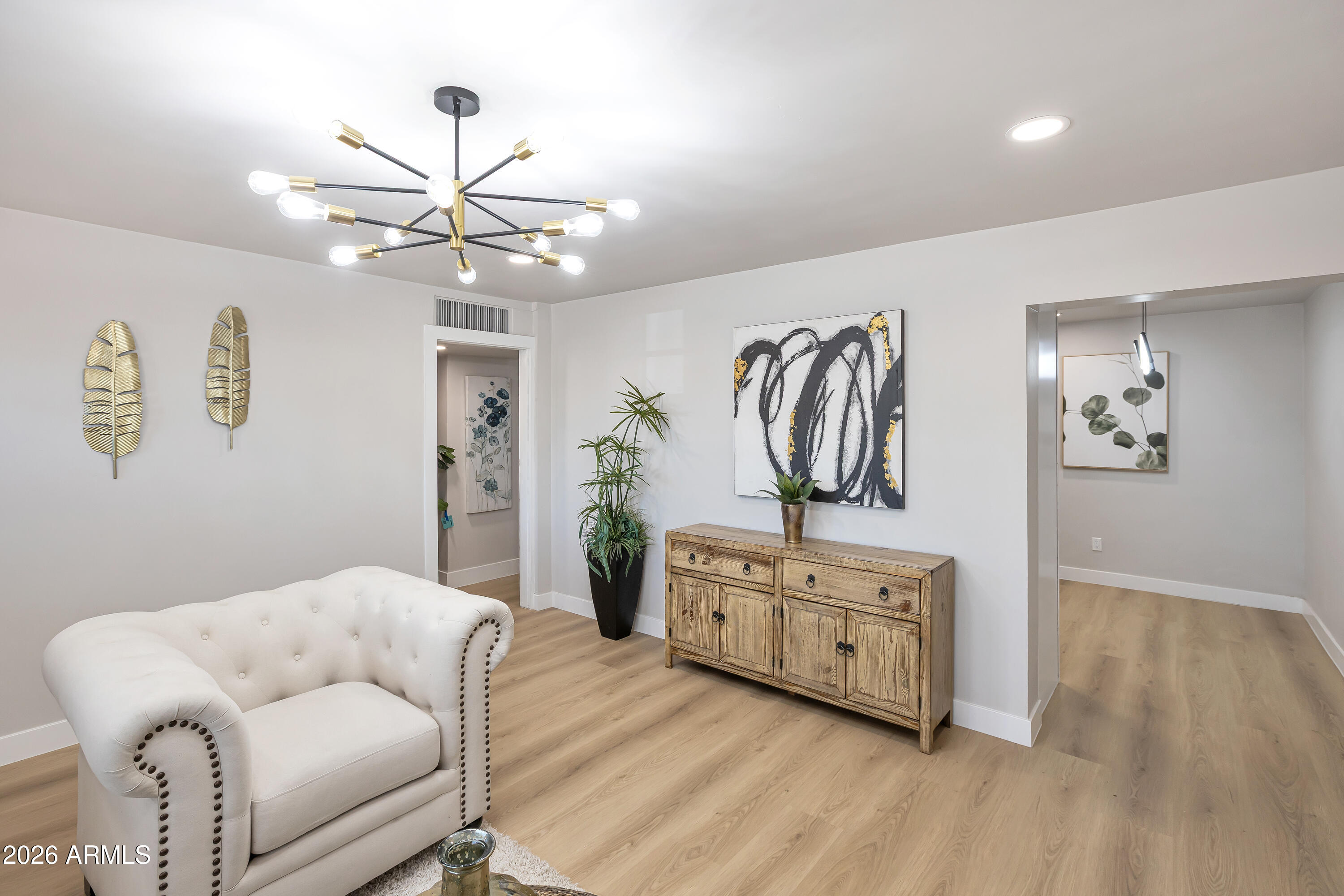 1547 W COCOPAH Street