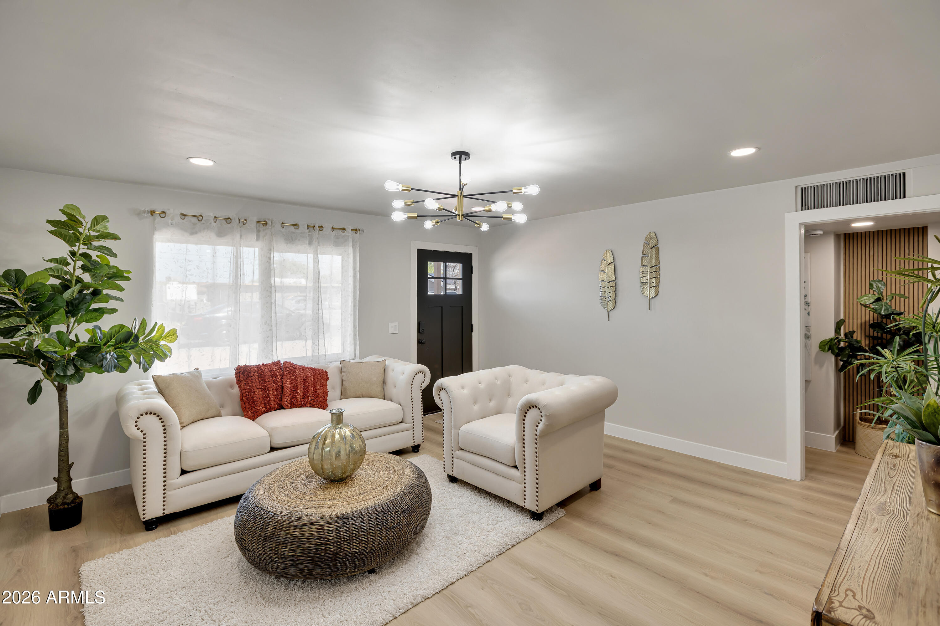 1547 W COCOPAH Street