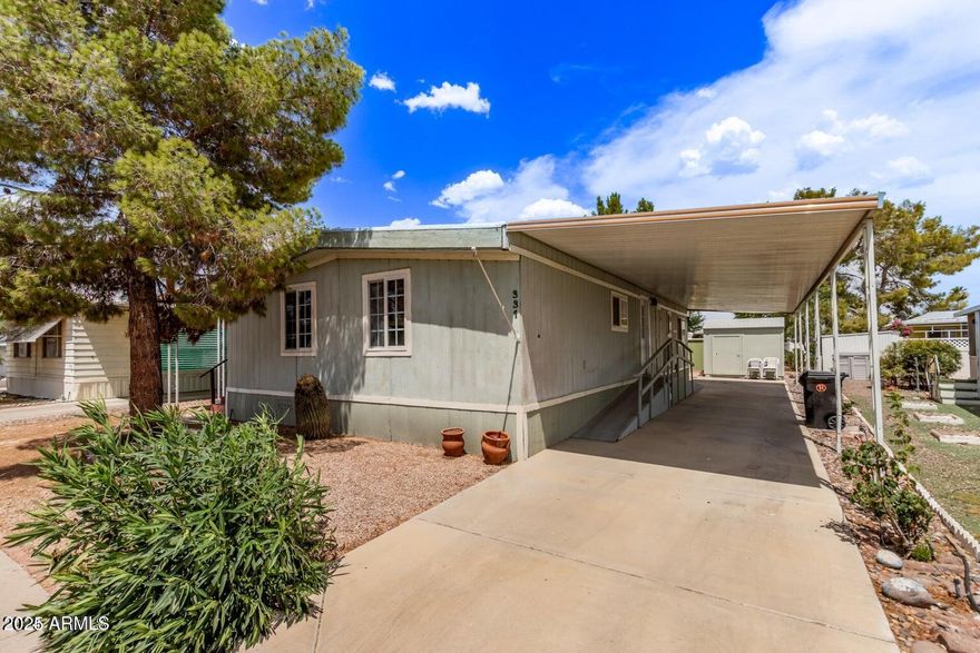 Owner may Carry, Ready to move in 2 bedroon,2 bath in a 55+
community. Home has patio cover with wheelchair access, Close to shopping and restaurant, 2 pools with Spas, media room, billiards club and workout center close to bus routes, pets welcomed.
