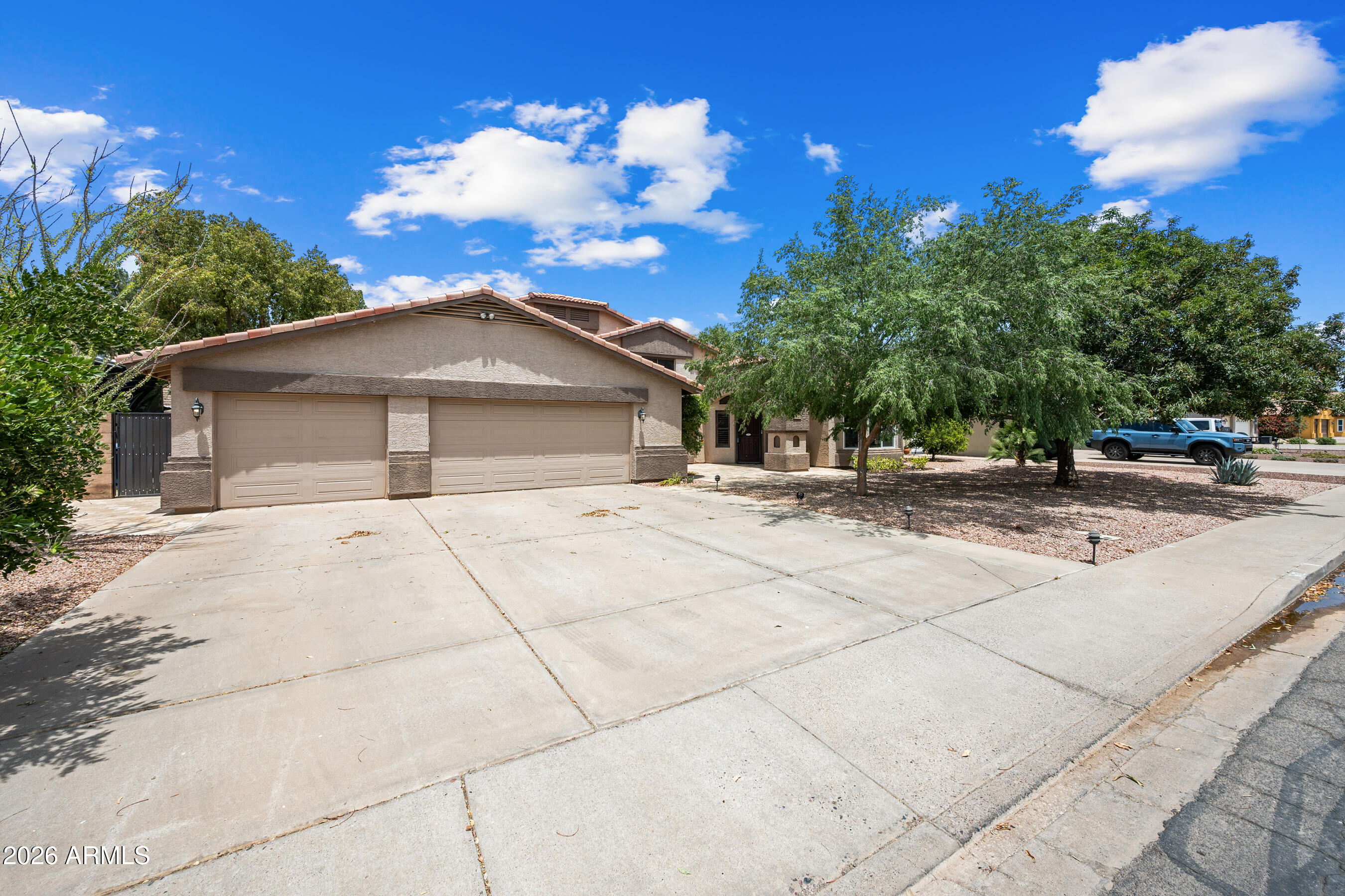 SPRING MEADOWS COMMONS LOT 1-92 TR A-C - Residential