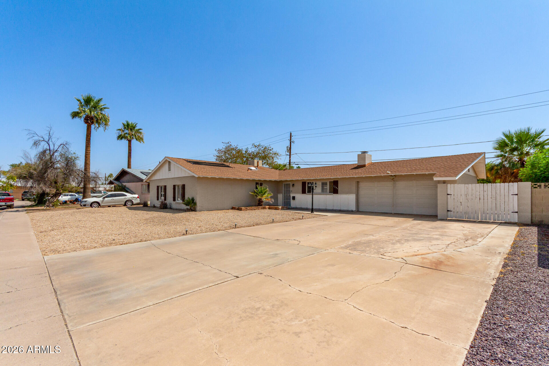 5209 N 61 Drive