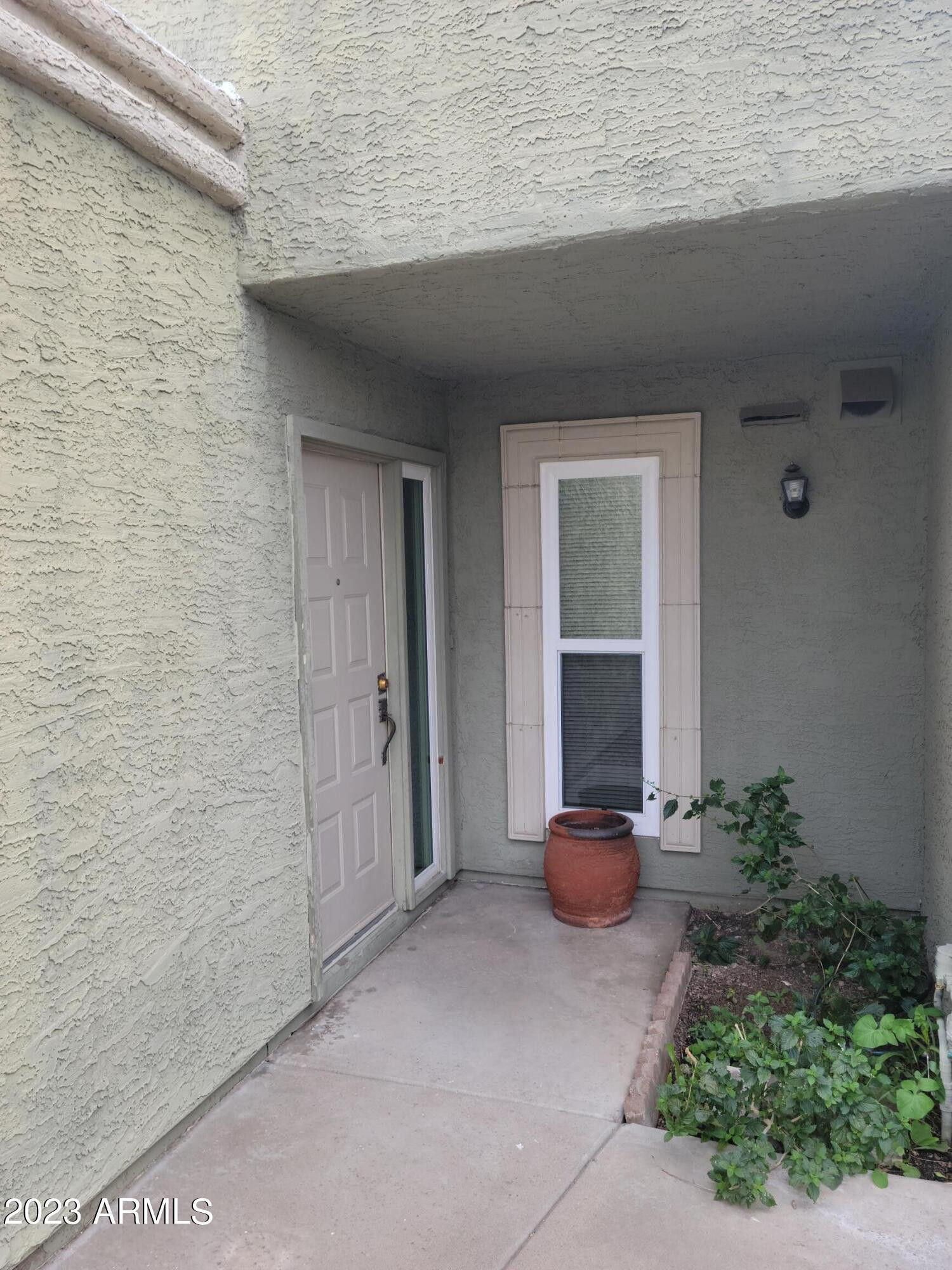 815 E Grovers Avenue Unit 30