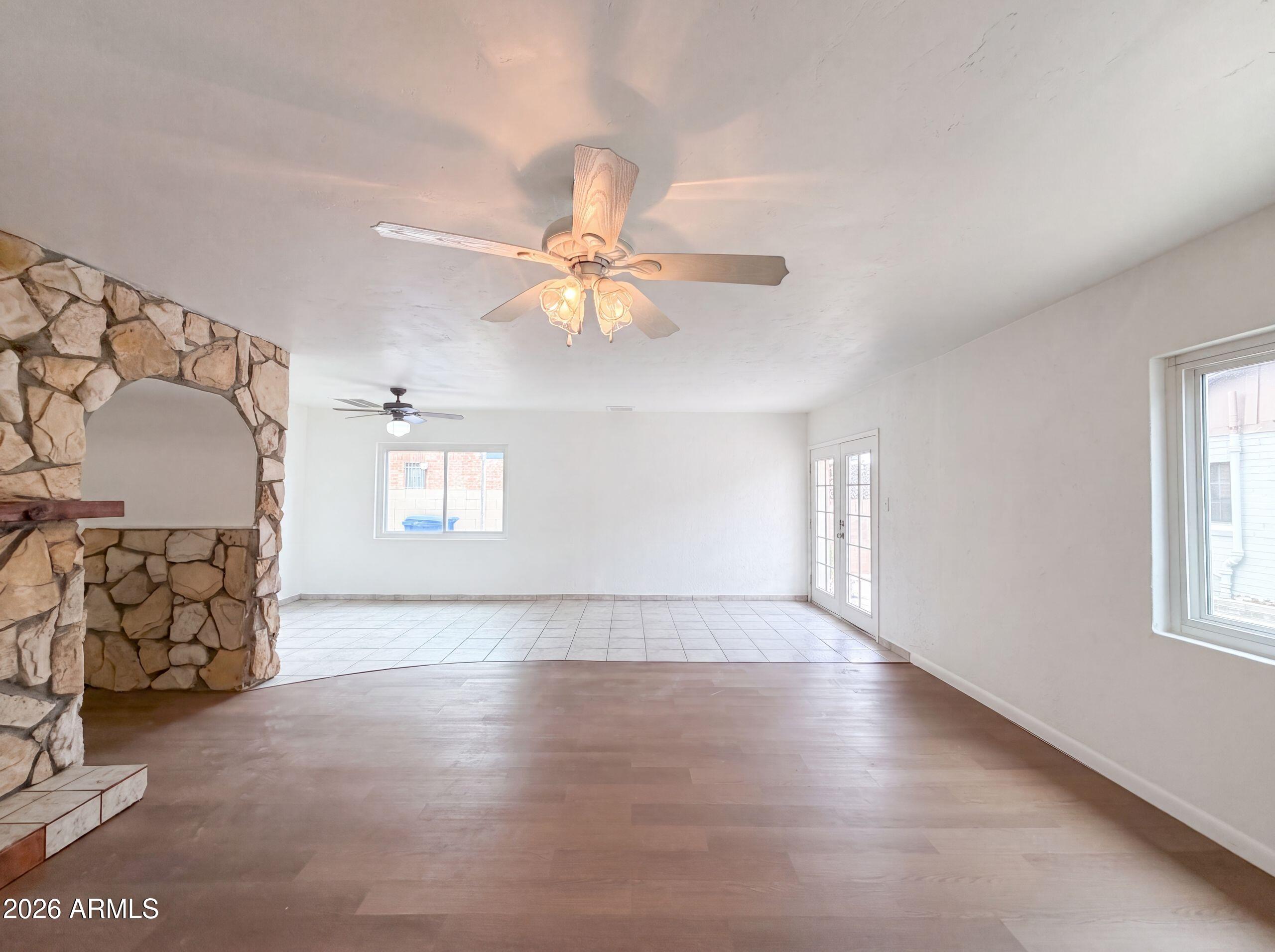 1835 E PALM Lane