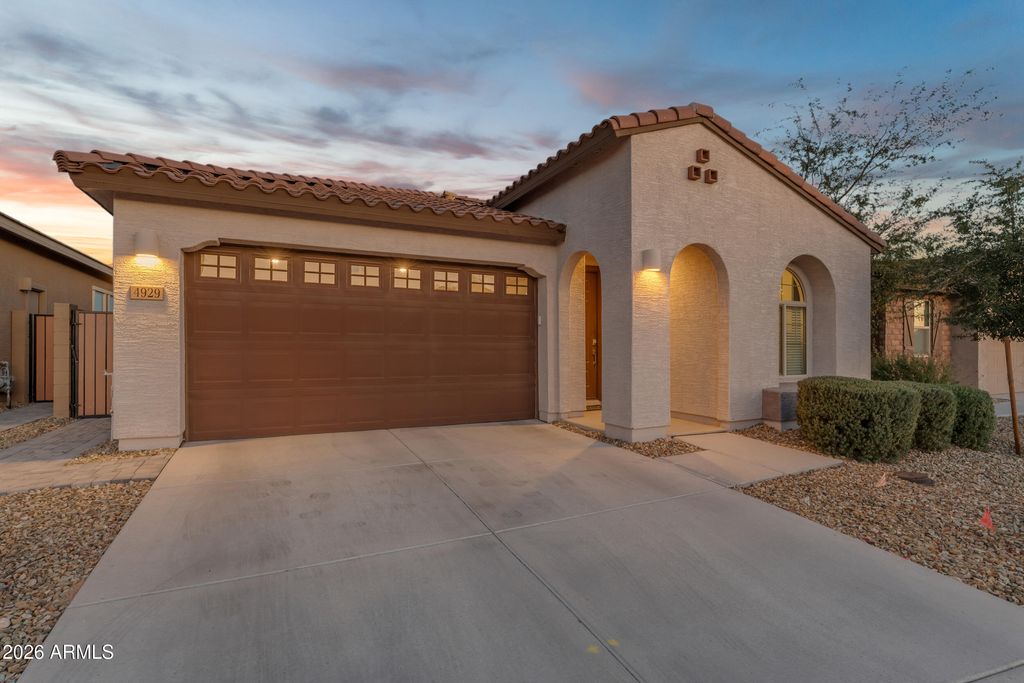 Photo of 4929 N 193rd Lane, Litchfield Park, AZ 85340 (MLS # 6977469)