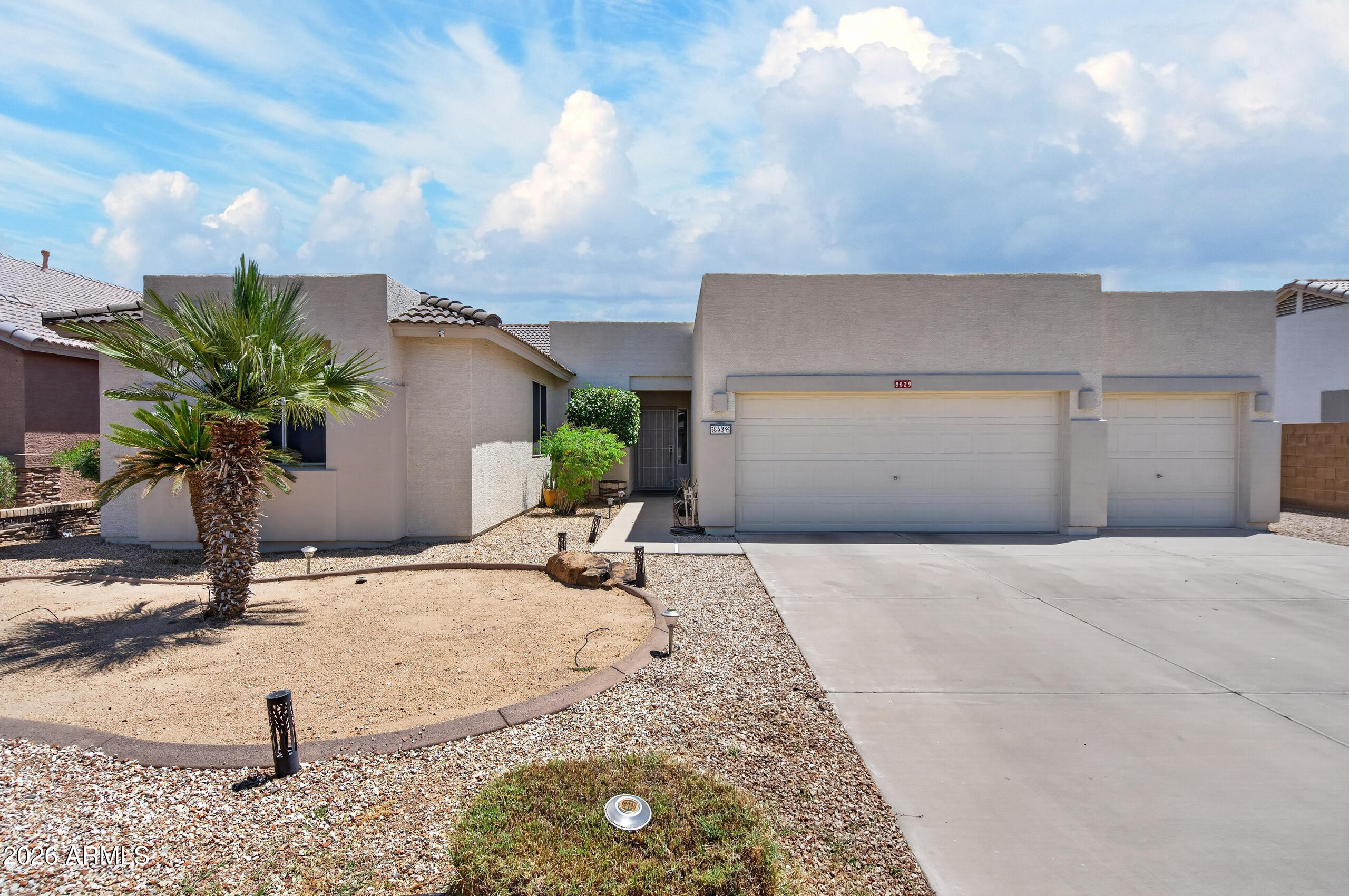 8629 W JENAN Drive