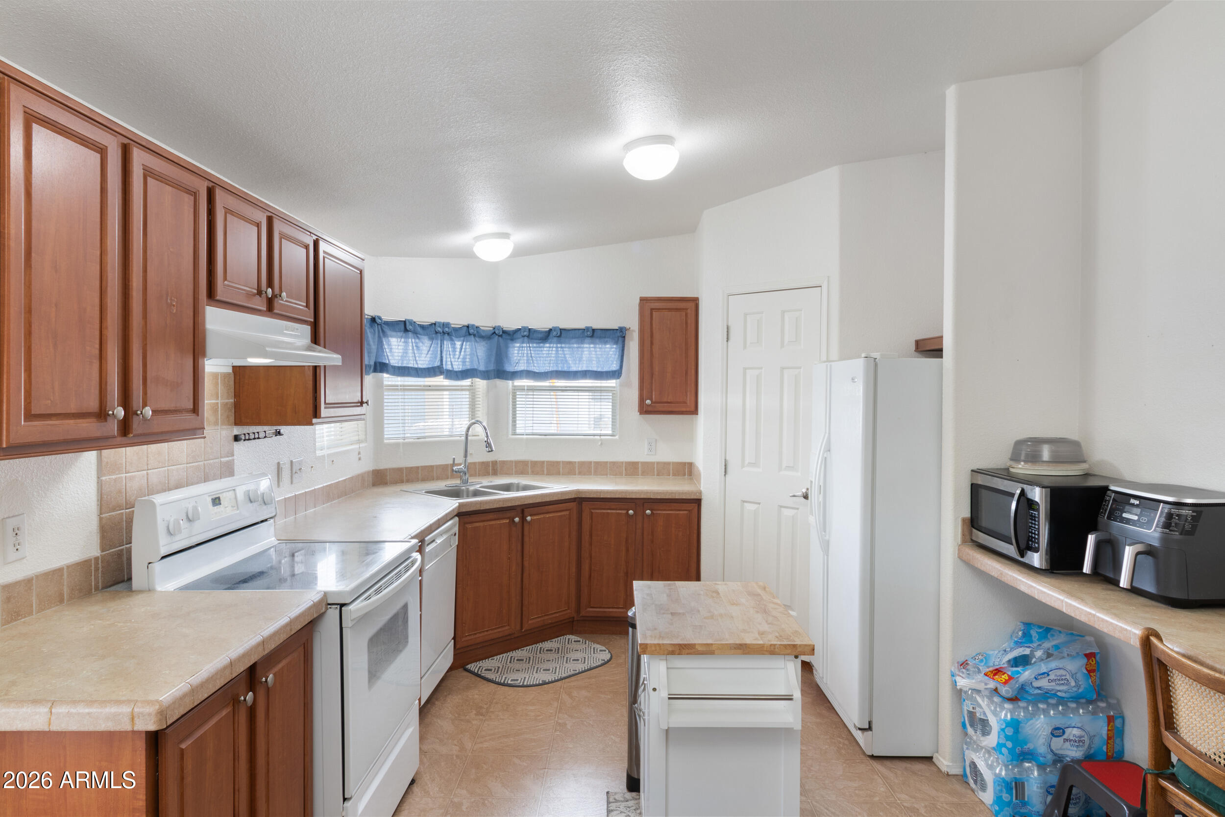 535 S ALMA SCHOOL Road 51