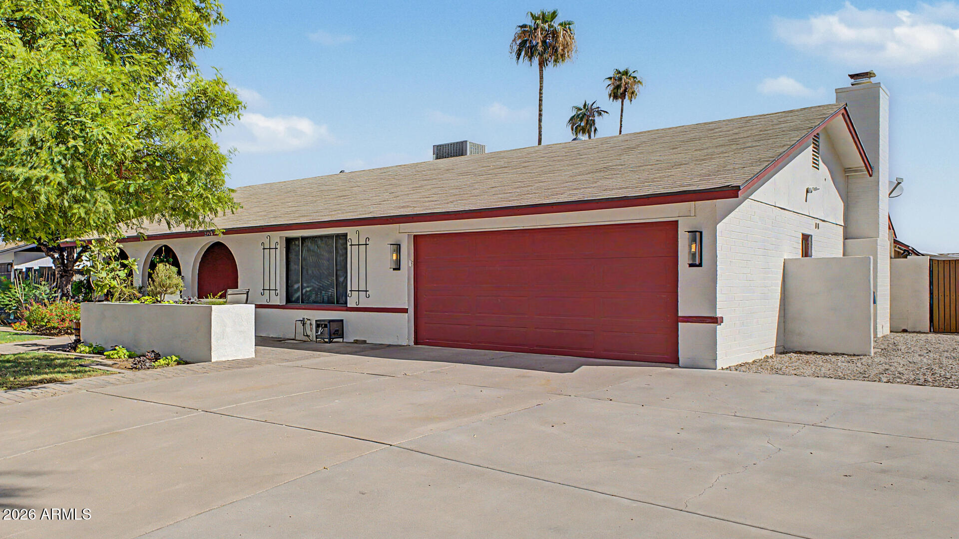2332 E RIVIERA Drive