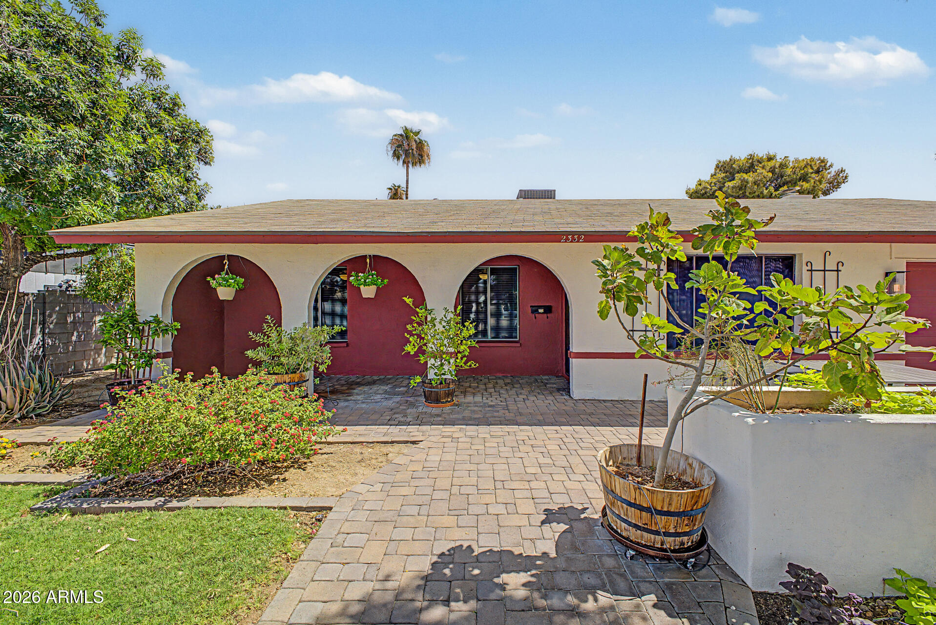 2332 E RIVIERA Drive