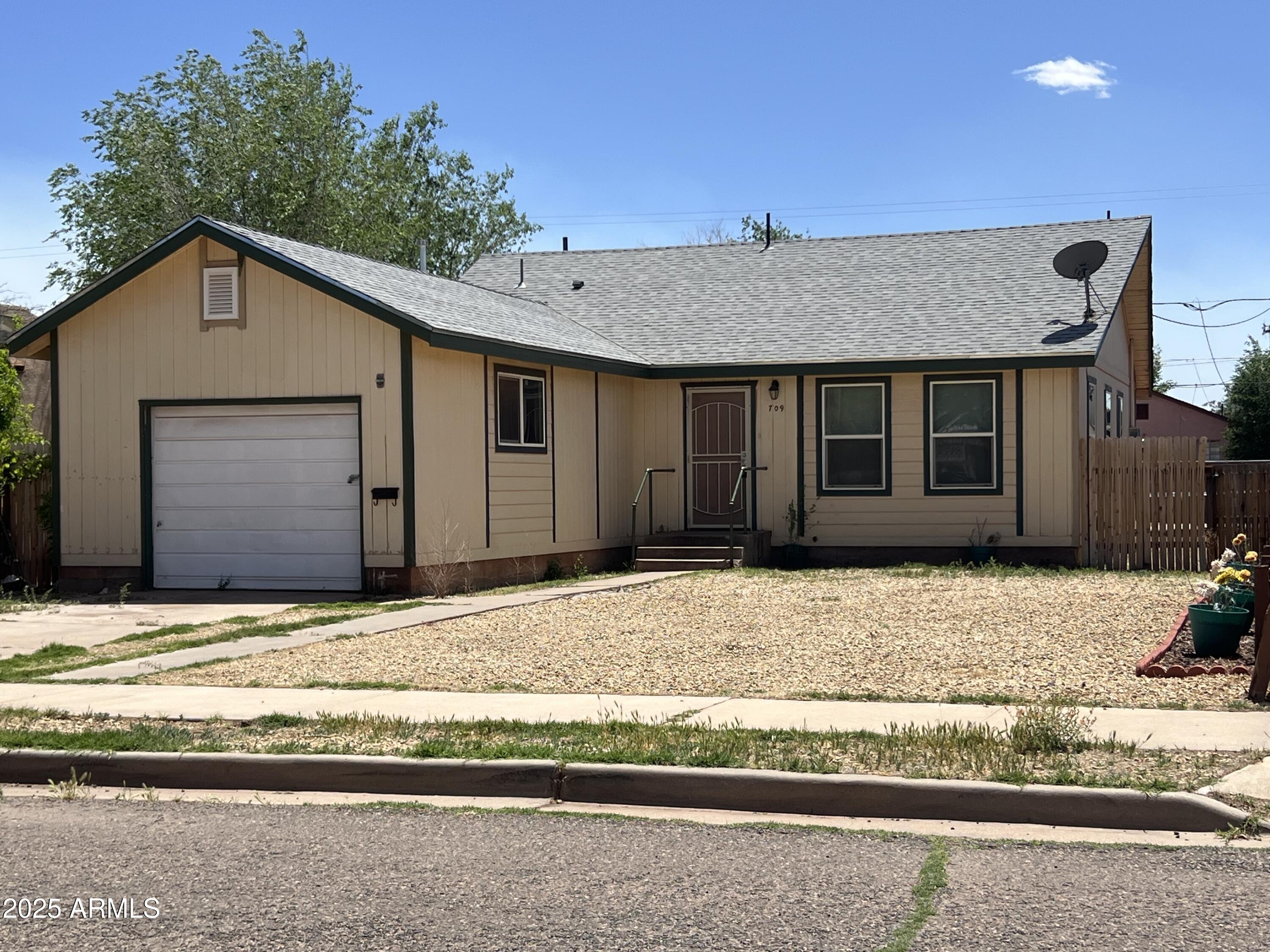Listing image 1