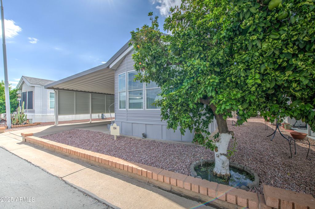 Photo of 111 S Greenfield Road #724, Mesa, AZ 85206 (MLS # 6932178)