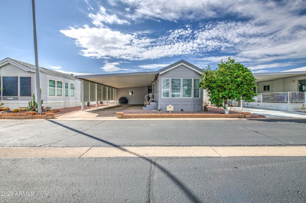 Photo of 111 S Greenfield Road #724, Mesa, AZ 85206 (MLS # 6932178)