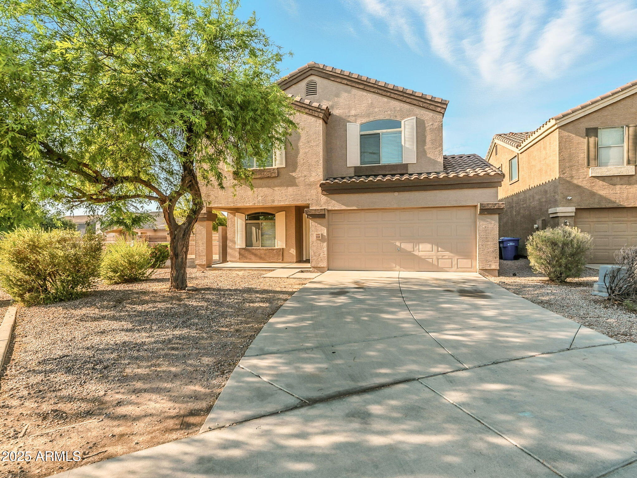 3228 W WAYLAND Drive