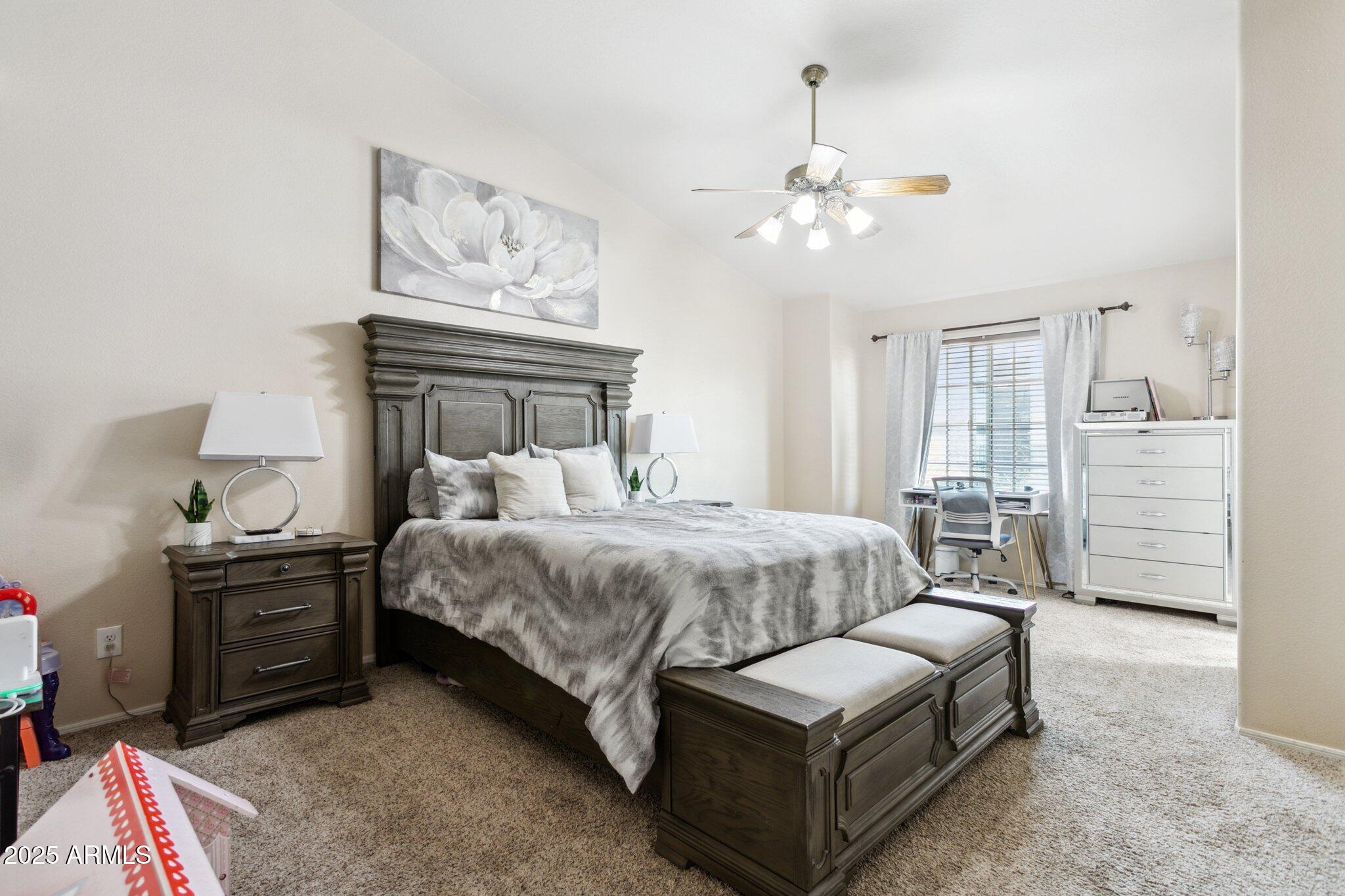 BRECKENRIDGE TOWNHOMES LT 1-182 COM AREA PRV DR - Residential
