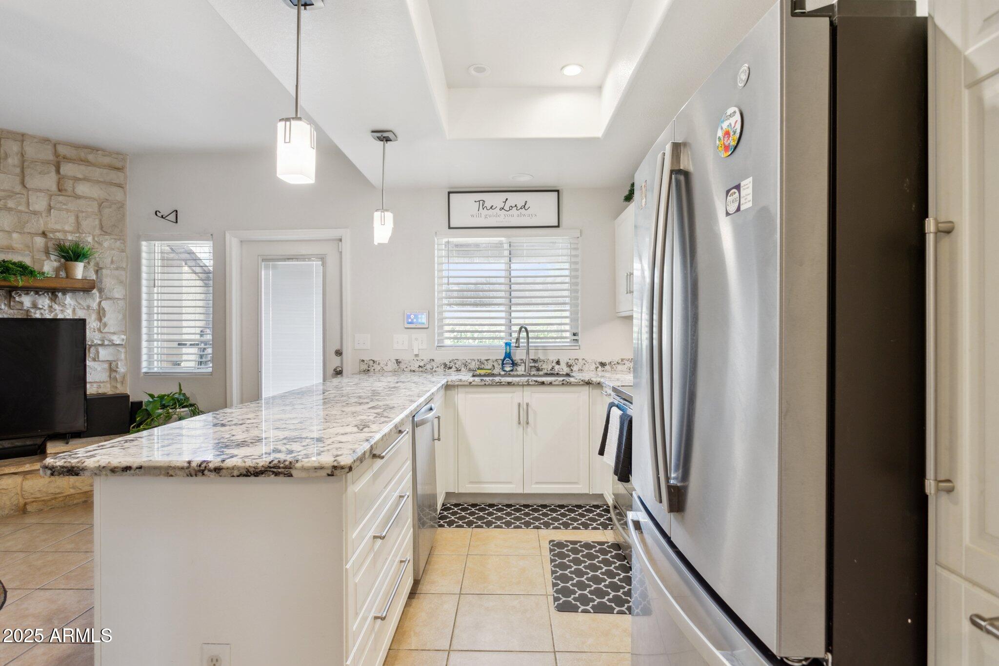 BRECKENRIDGE TOWNHOMES LT 1-182 COM AREA PRV DR - Residential