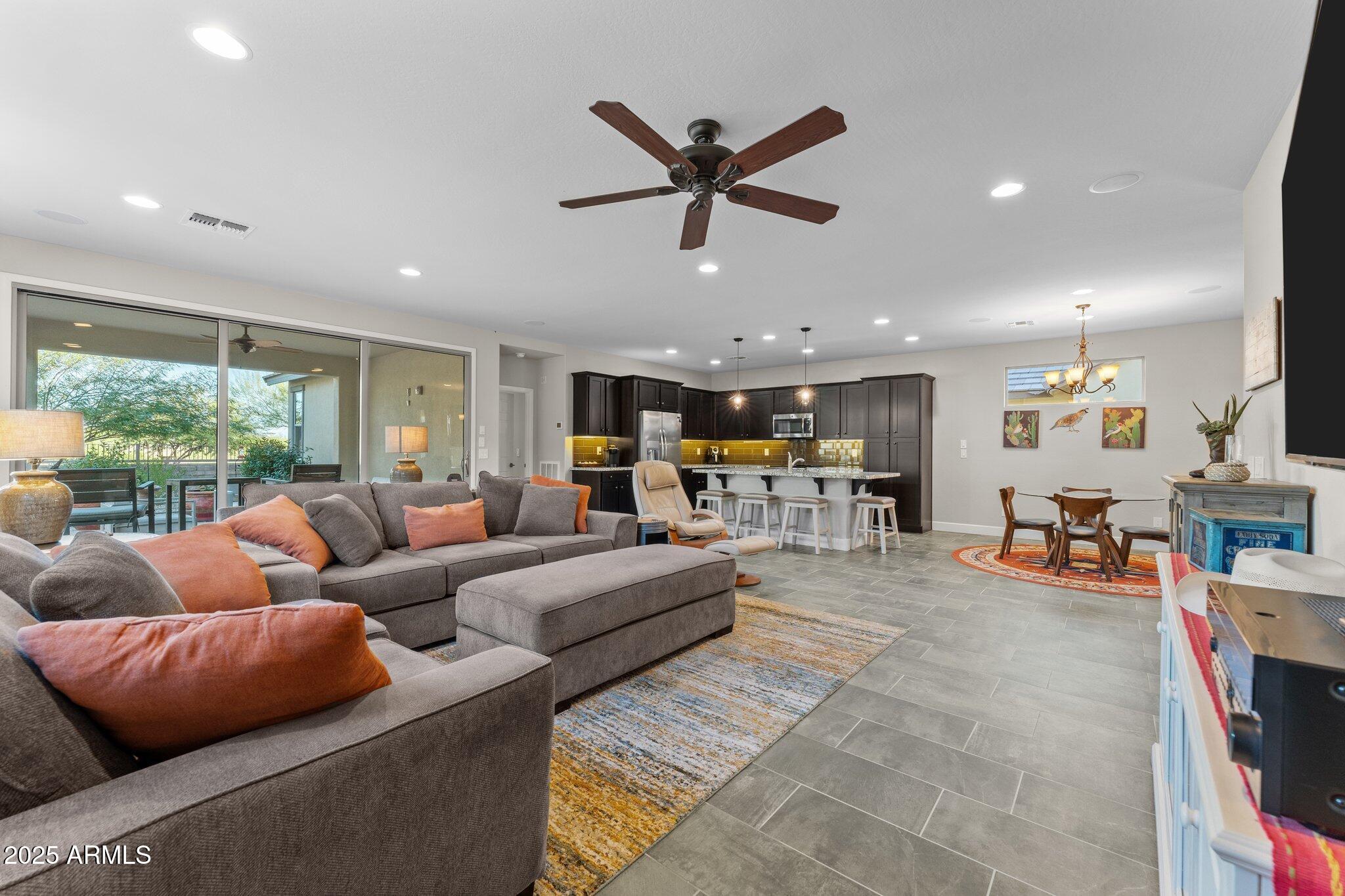 4435 Covered Wagon Trail