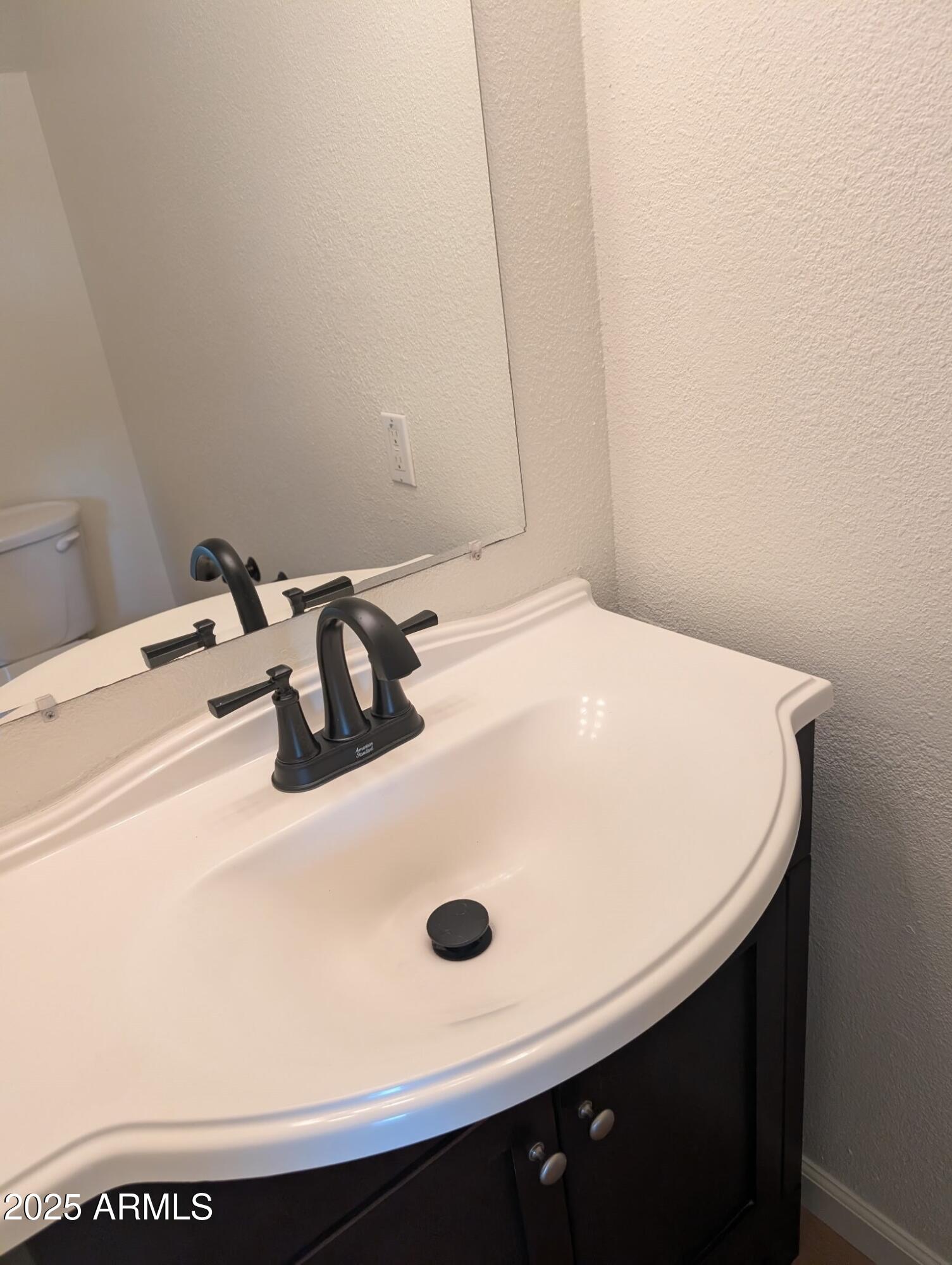 6512 S MCALLISTER Avenue