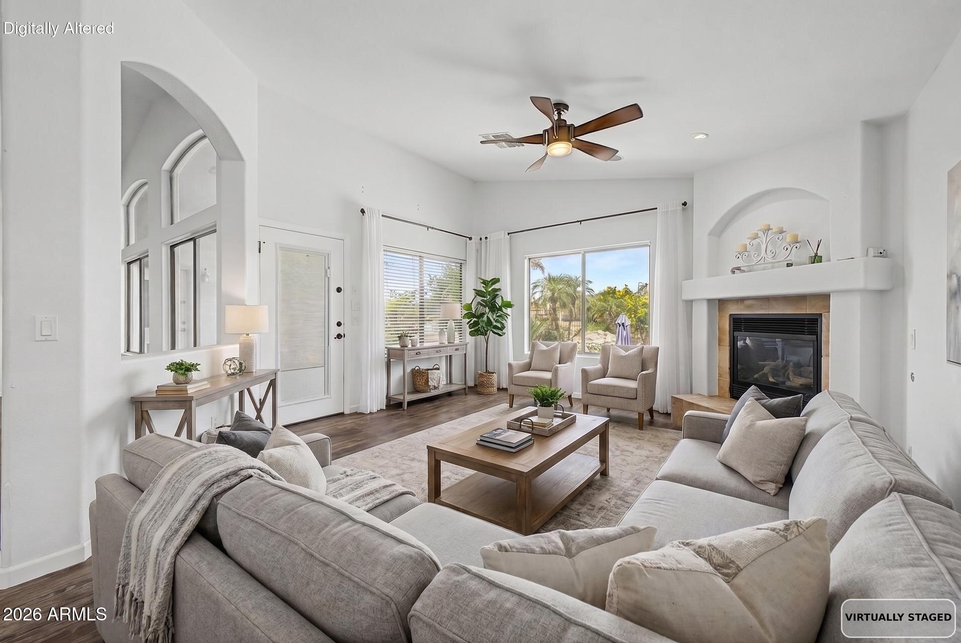 21063 E CALLE DE FLORES --