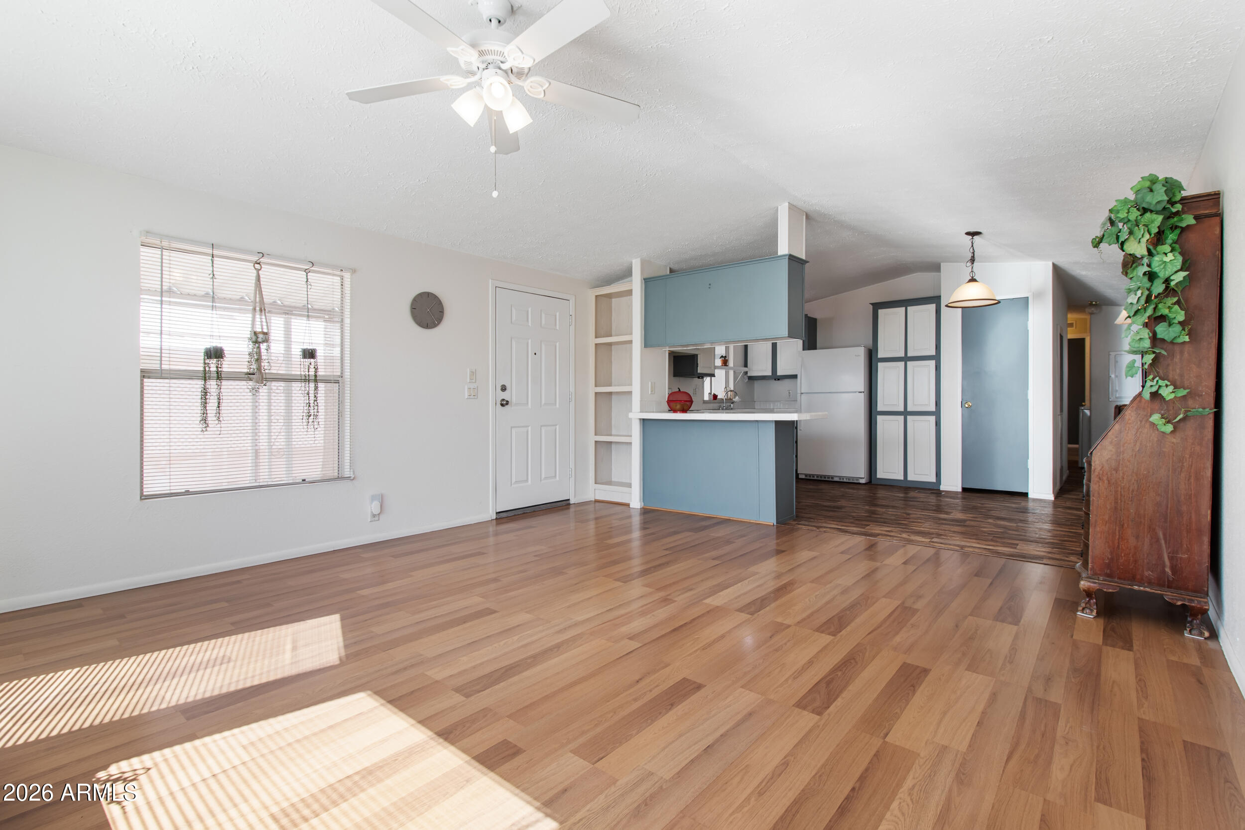 2121 N CENTER Street 204