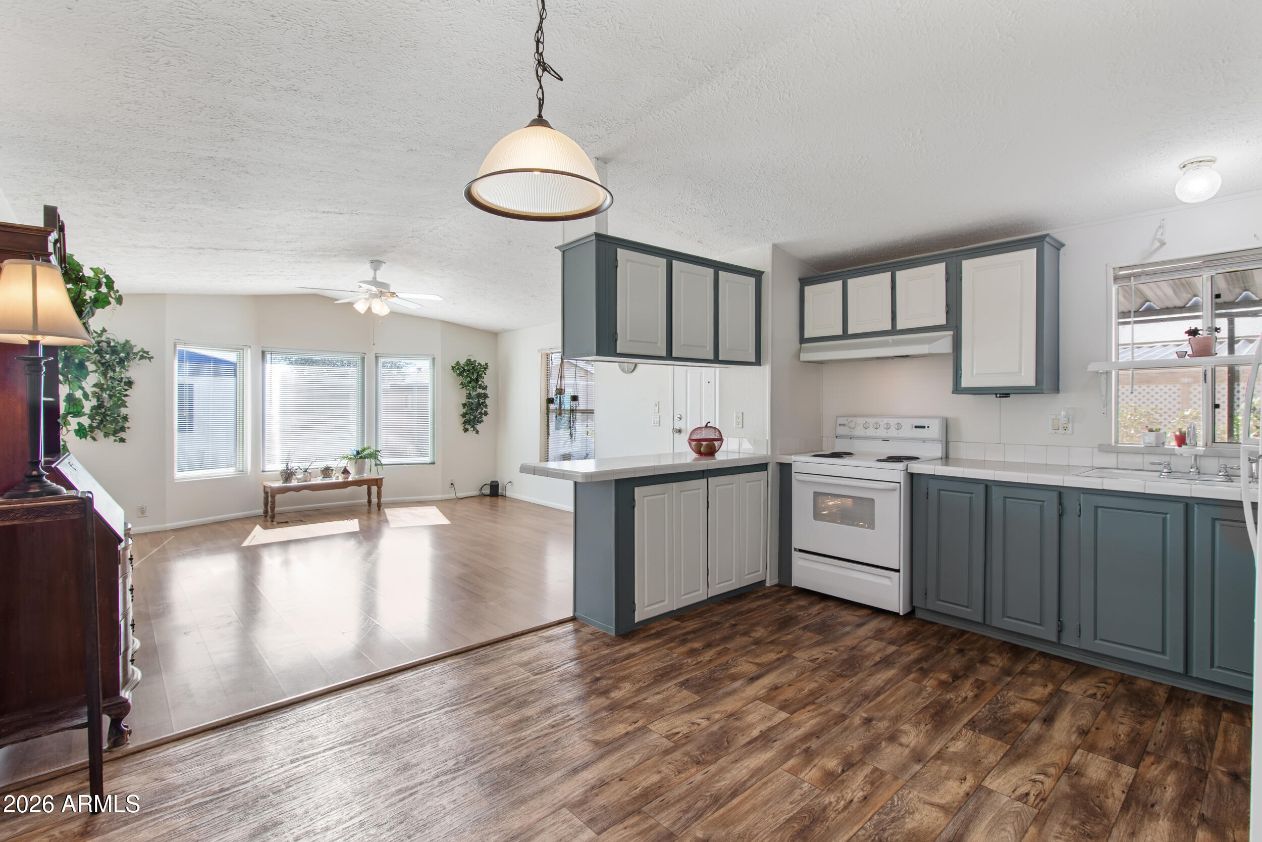 2121 N CENTER Street 204