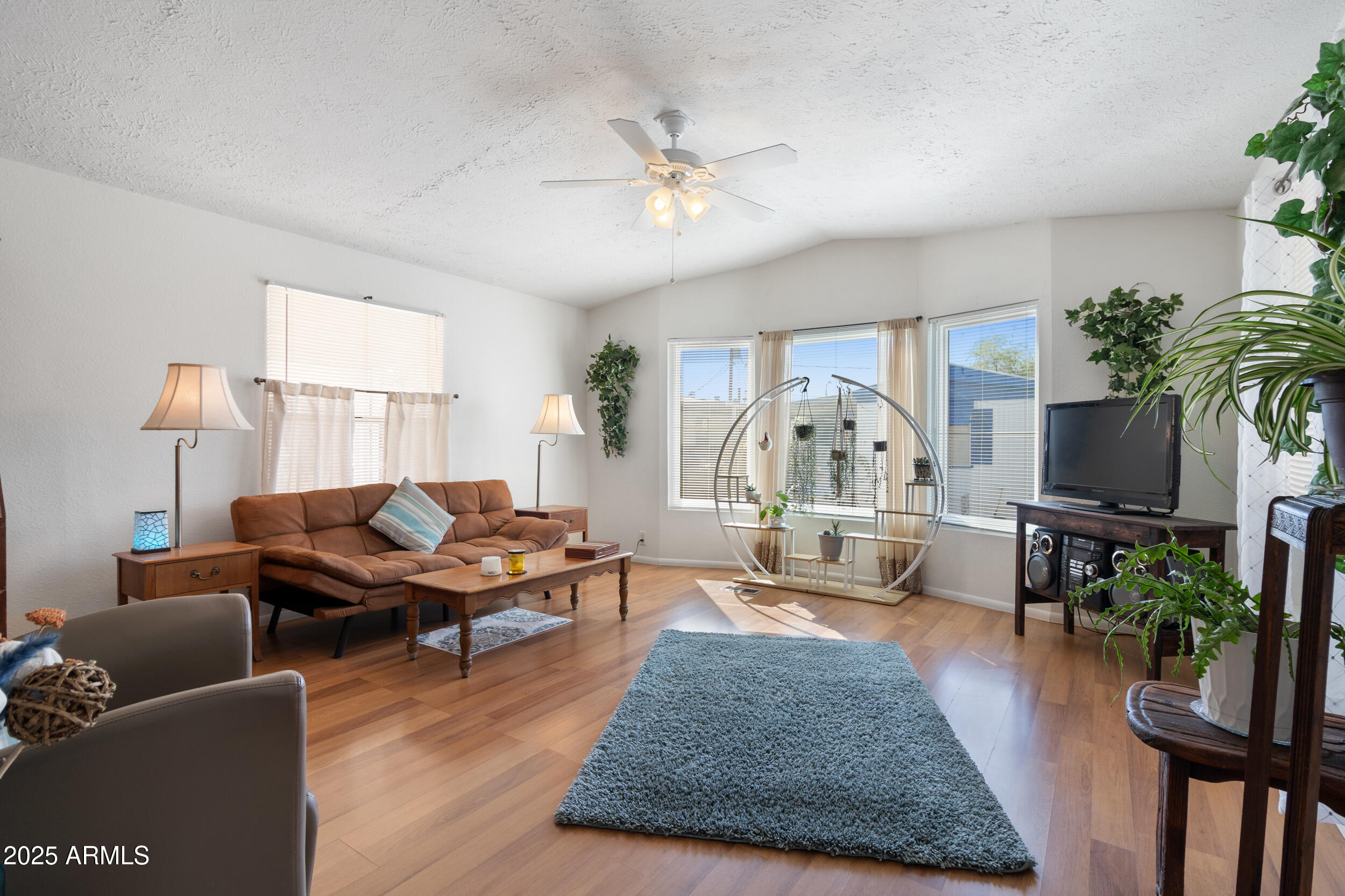 2121 N CENTER Street 204