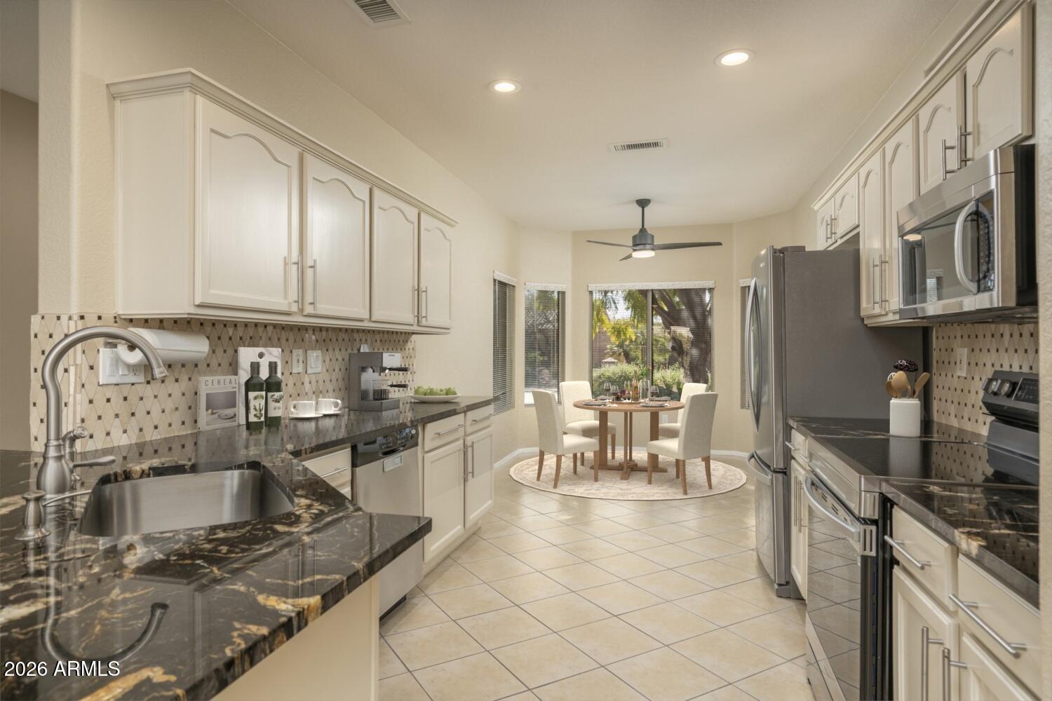 15984 W INDIGO Lane