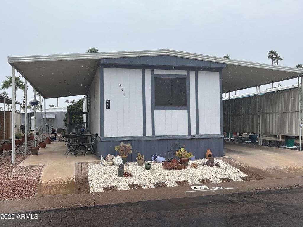 Photo of 4065 E University Drive #471, Mesa, AZ 85205 (MLS # 6932722)