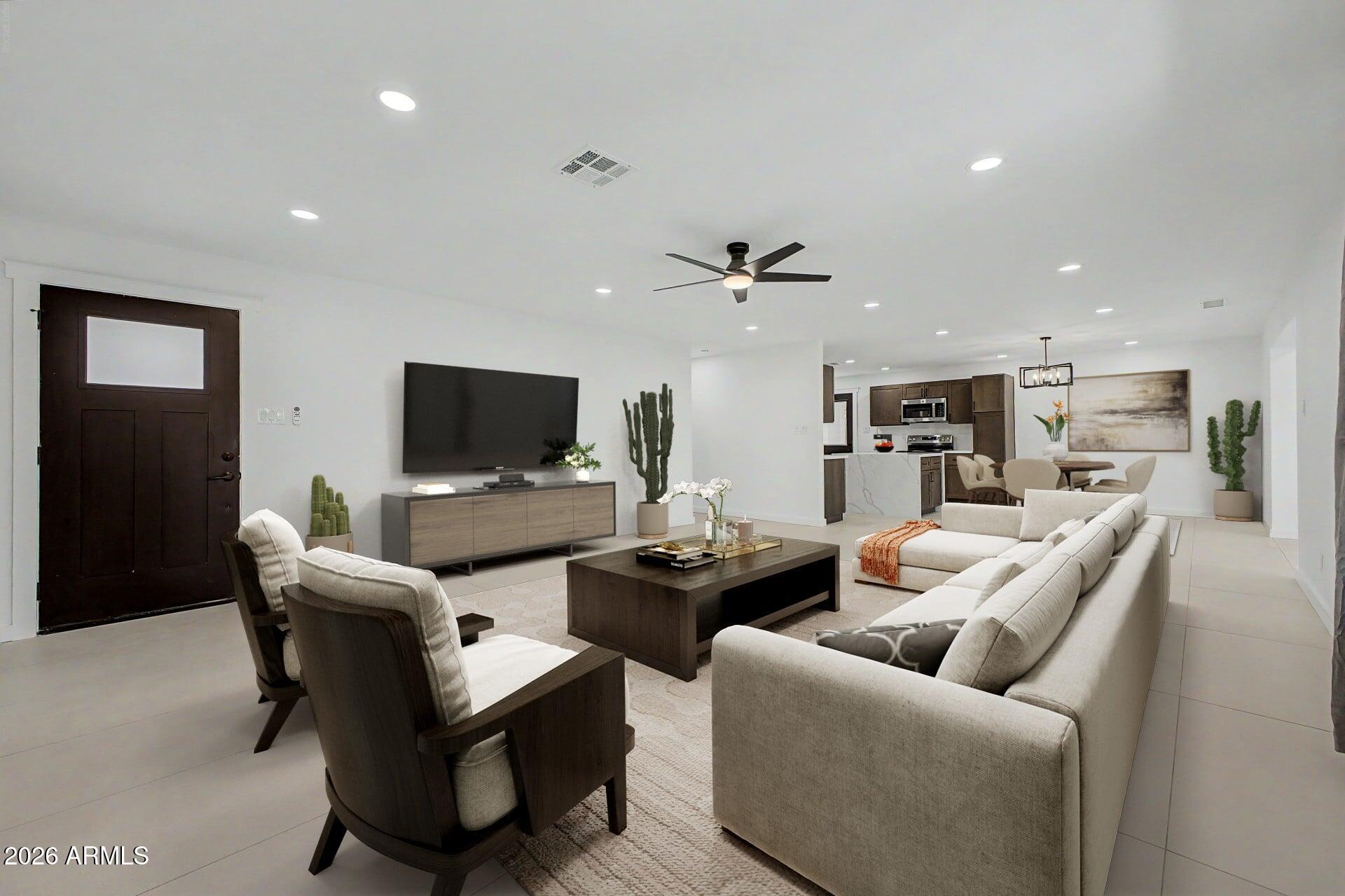 8719 E HUBBELL Street