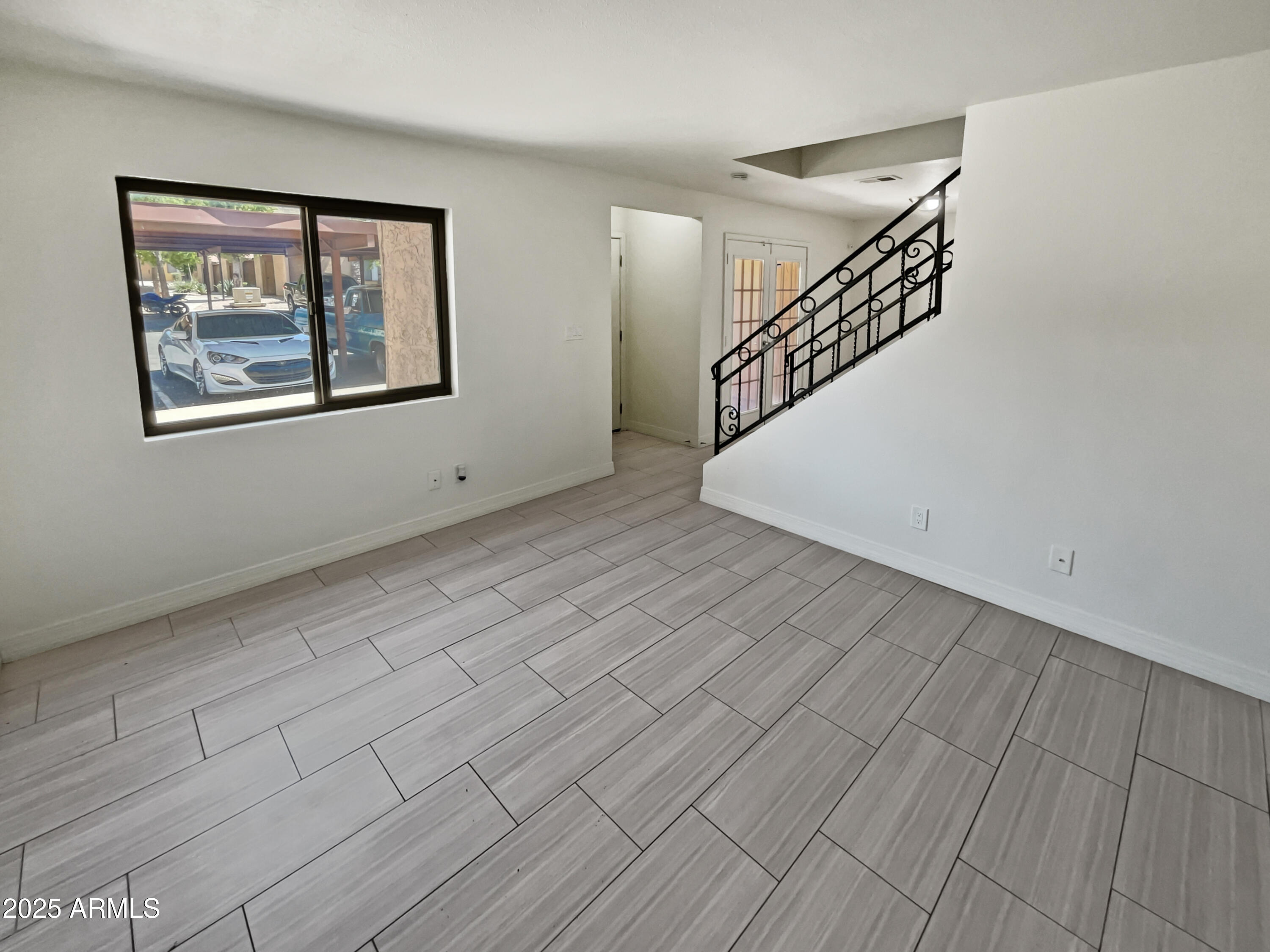 3511 E BASELINE Road 1031
