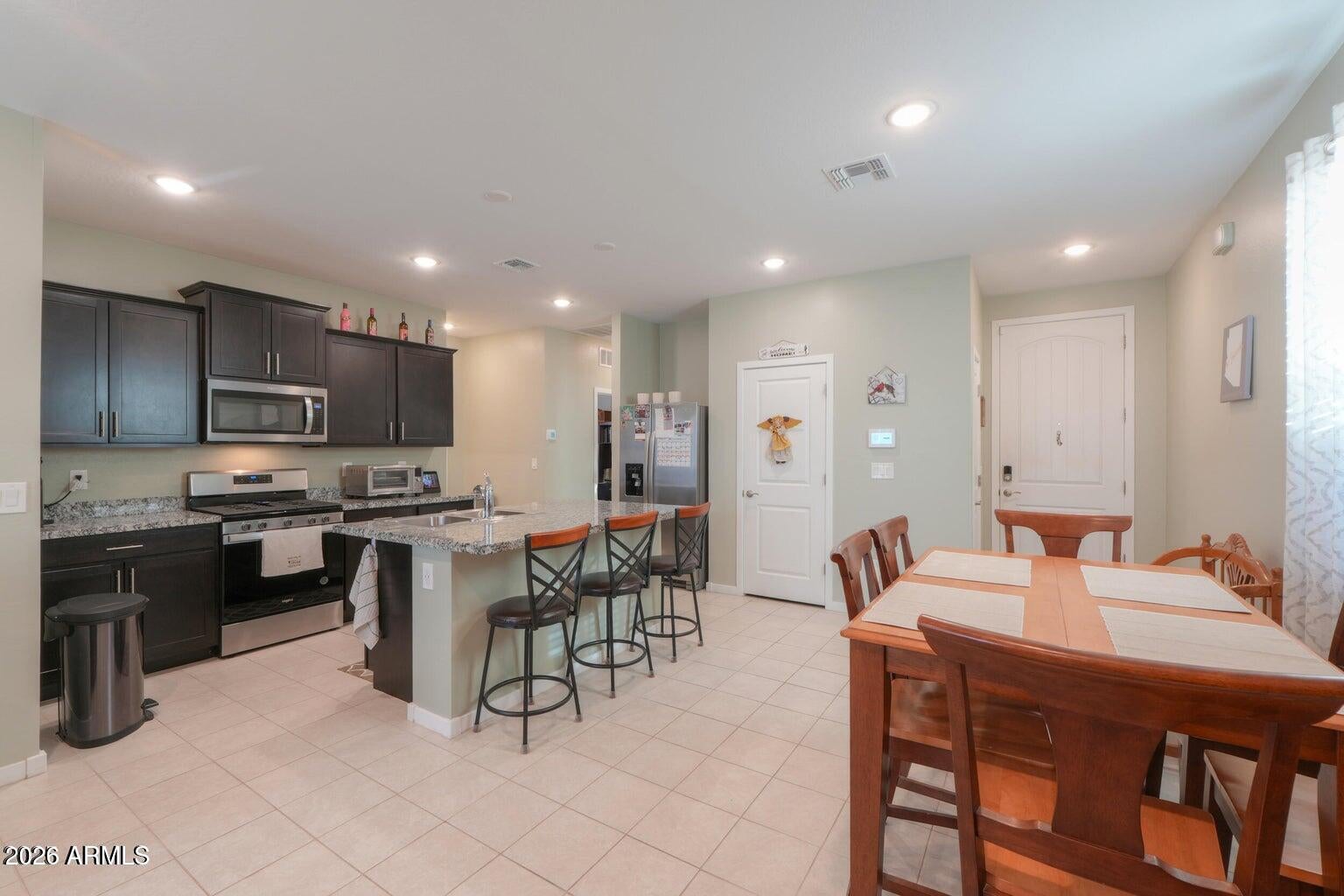 40010 W RIO LOBO Drive
